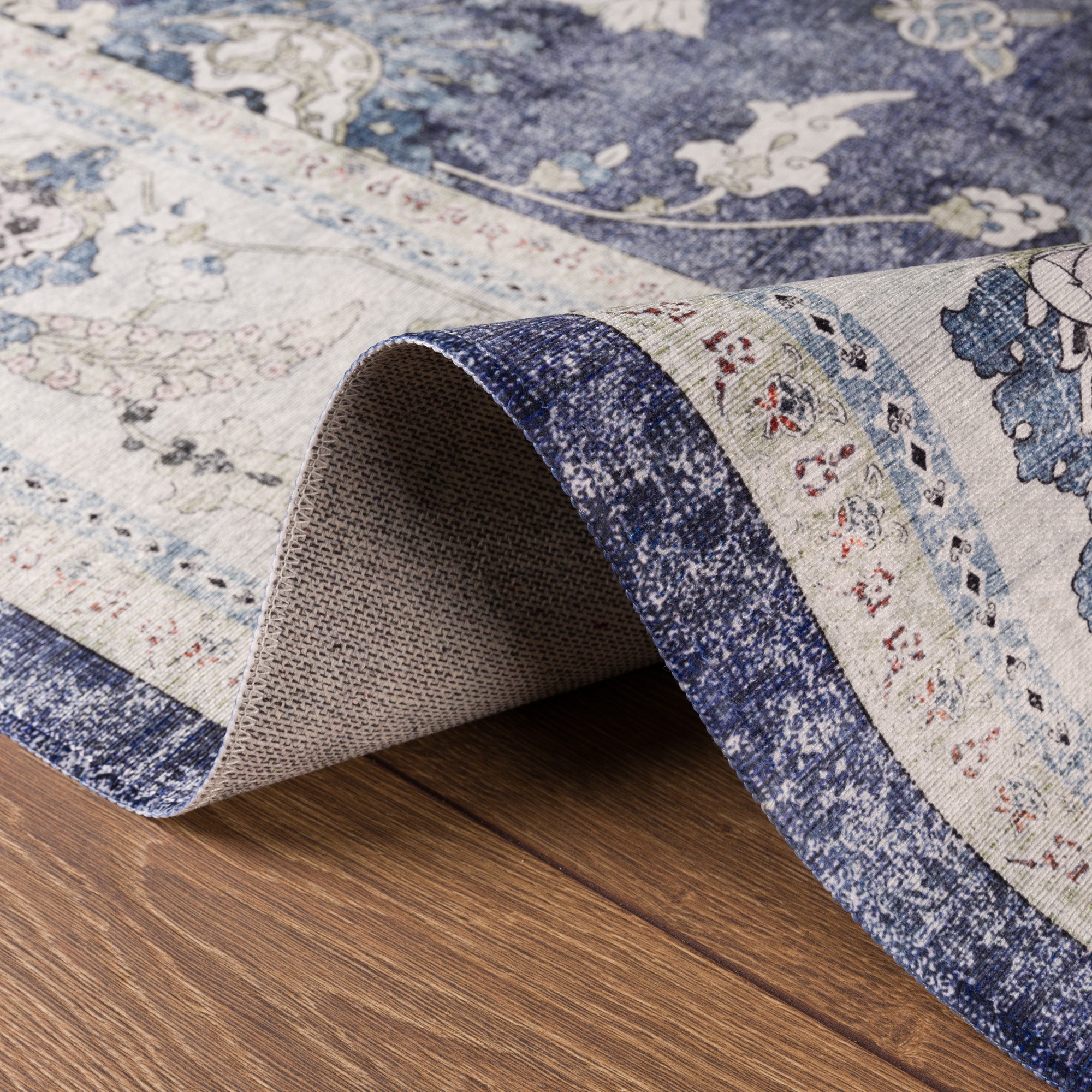 Cleo Traditional Floral Design Rug