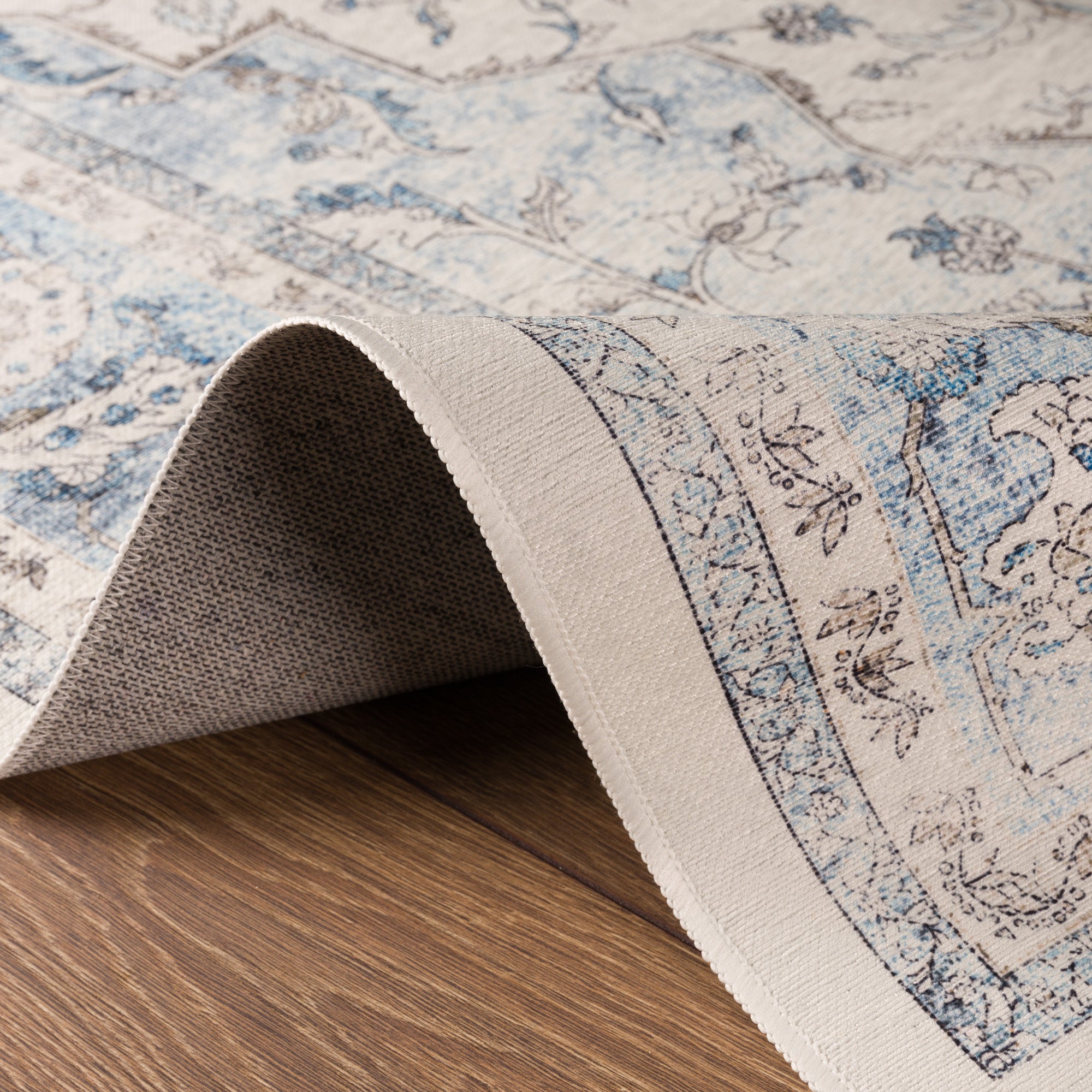 Mara Традиционен килим с медальон