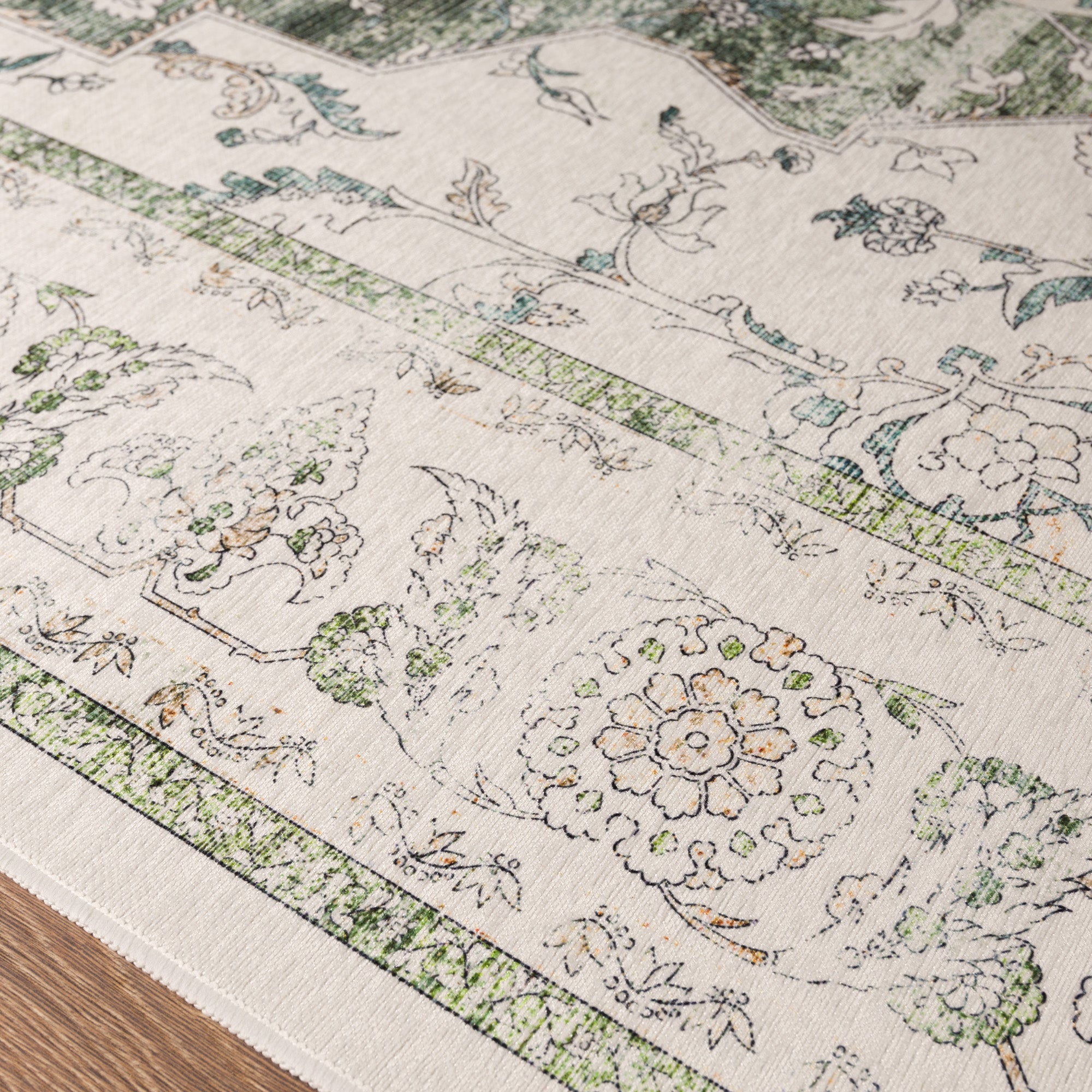 Mara Традиционен килим с медальон