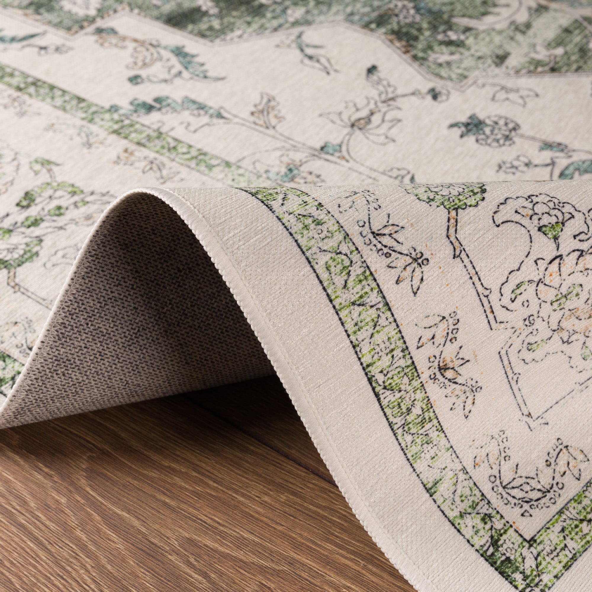 Mara Традиционен килим с медальон