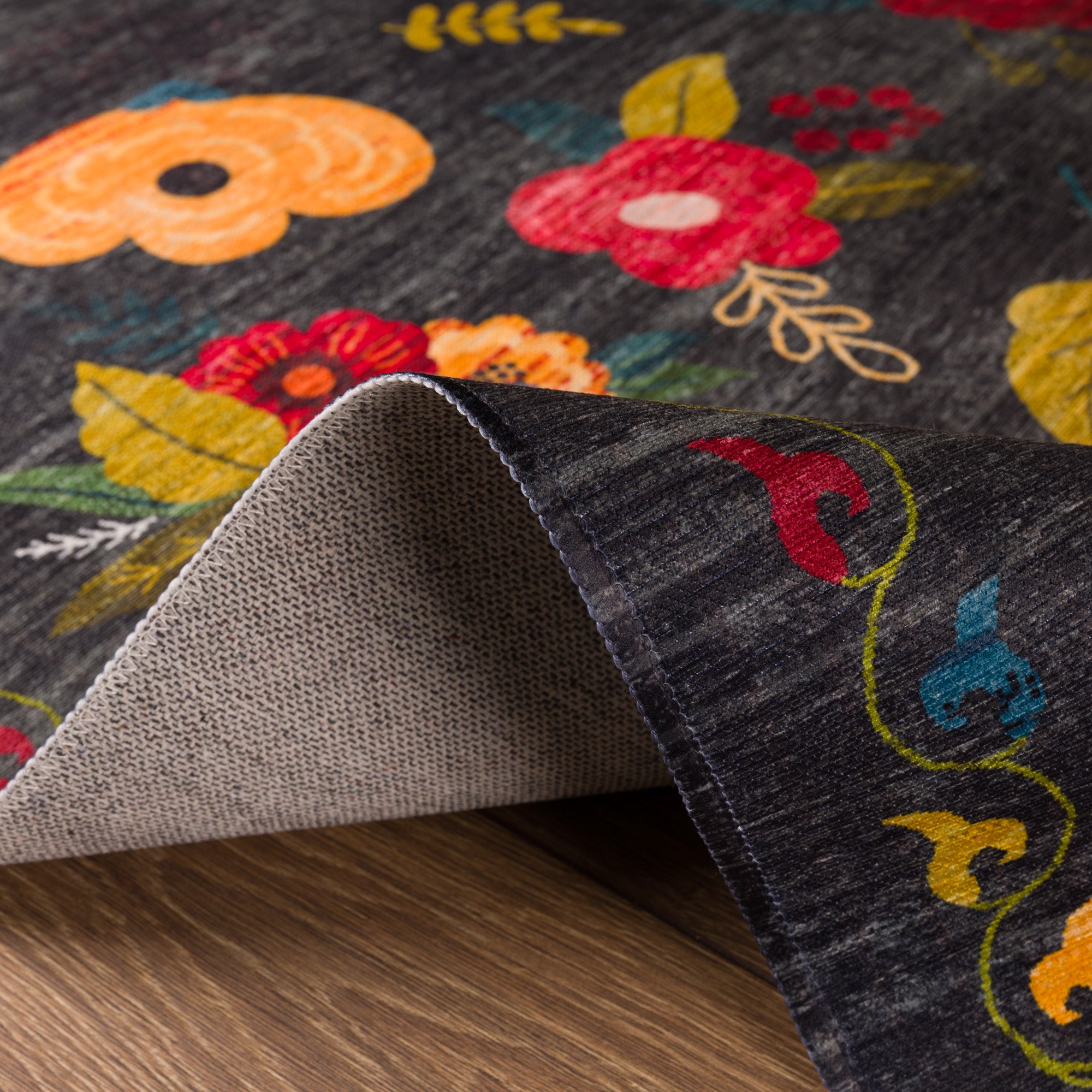 Lera Vintage Floral Pattern Rug