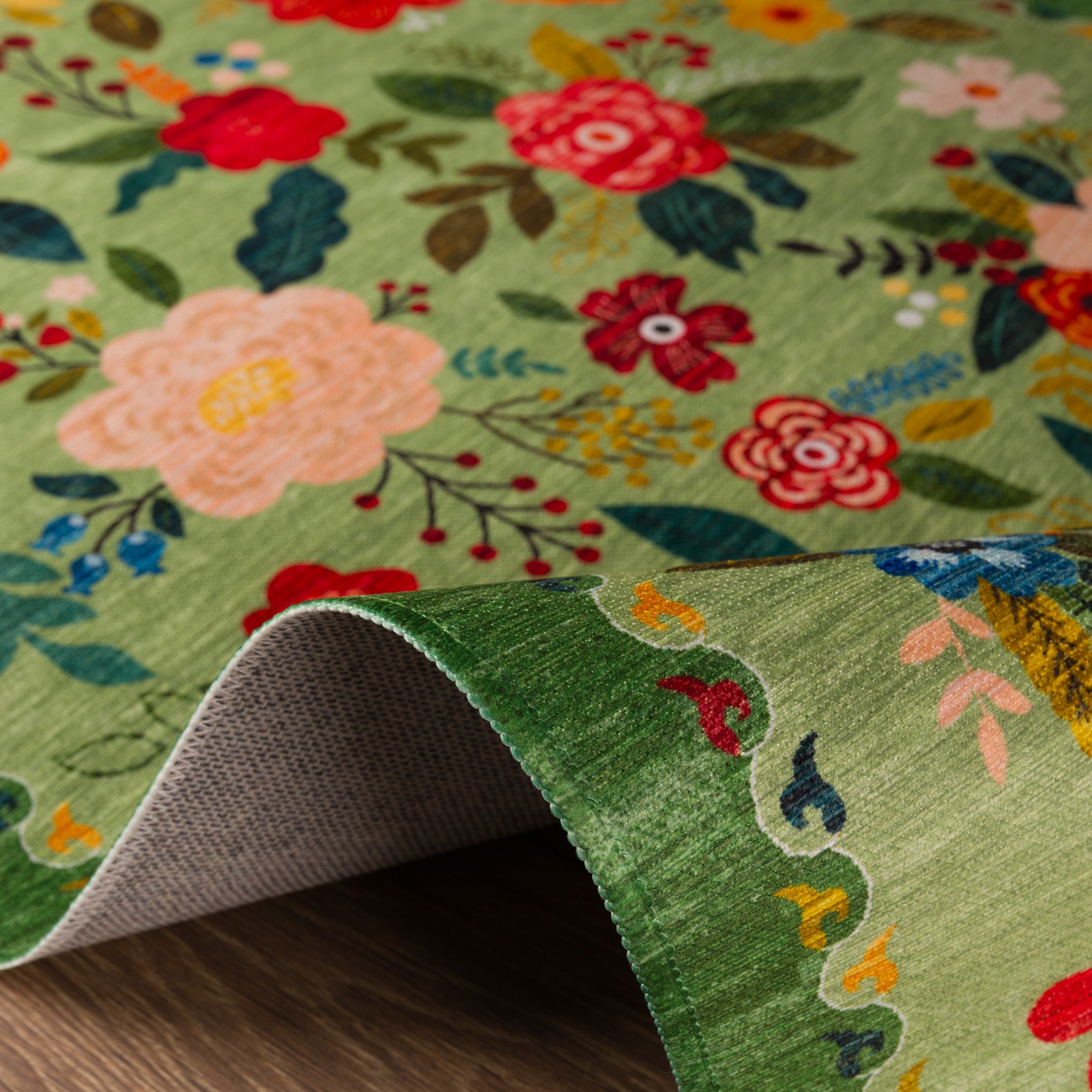 Lera Vintage Floral Pattern Rug