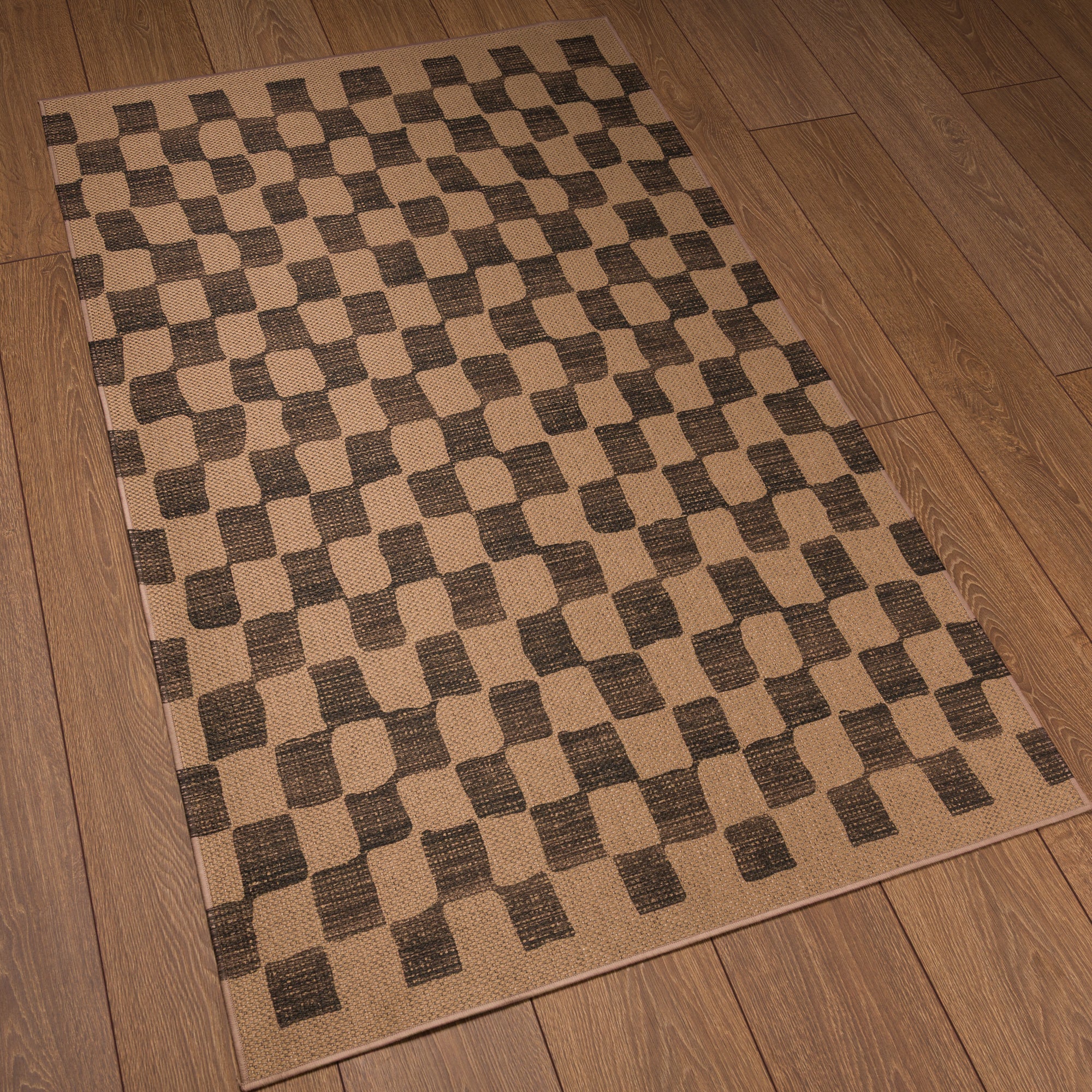 Tony Checkered Outdoor Rug – Charcoal