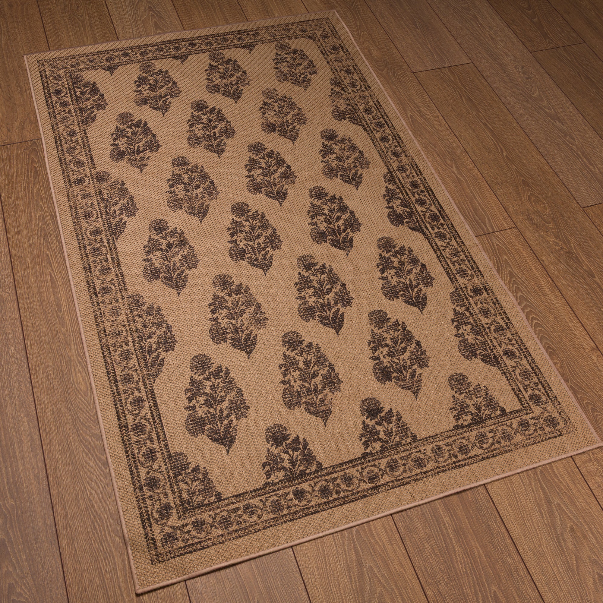 Sadie Floral Border Outdoor Rug – Brown