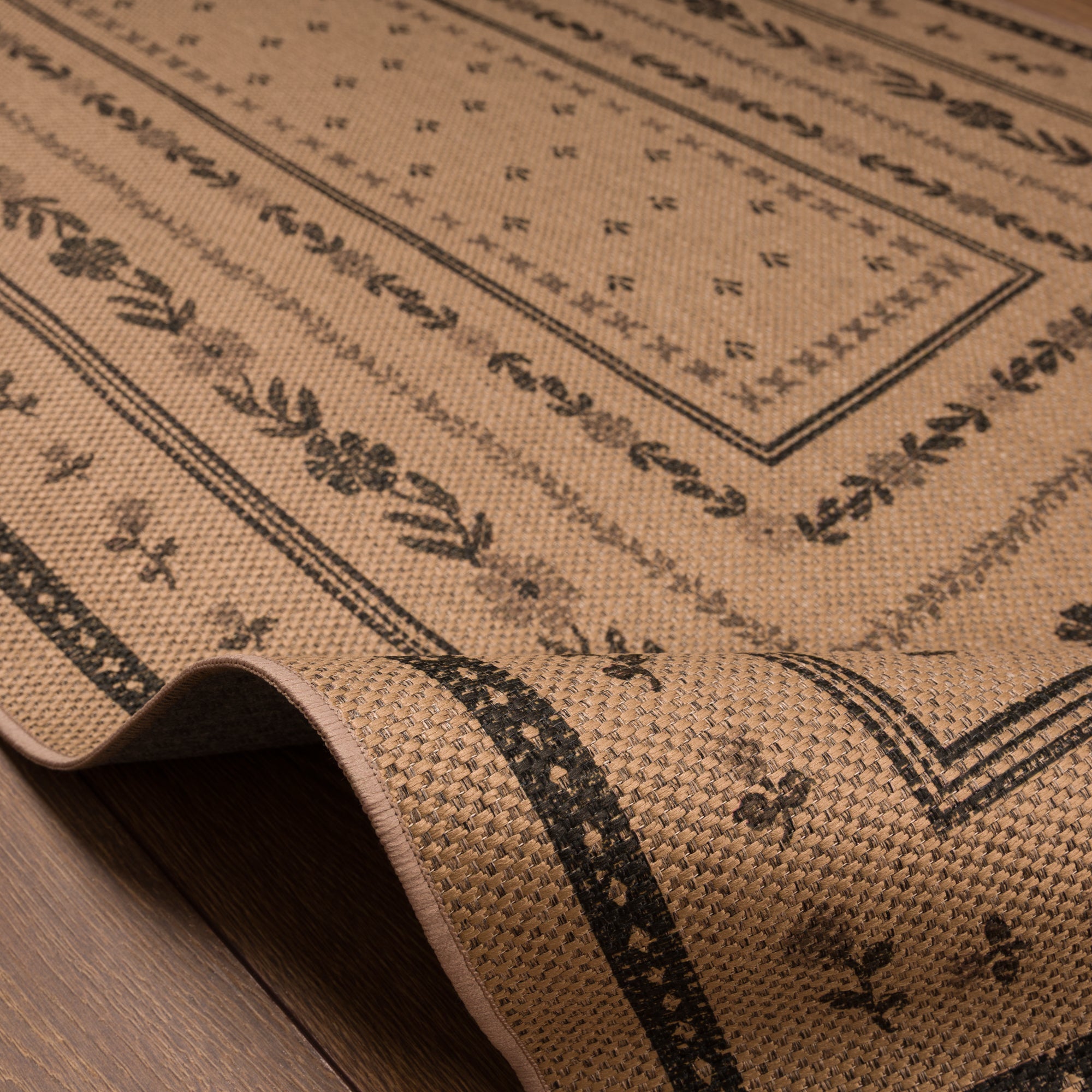Bay Floral Border Outdoor Rug – Charcoal