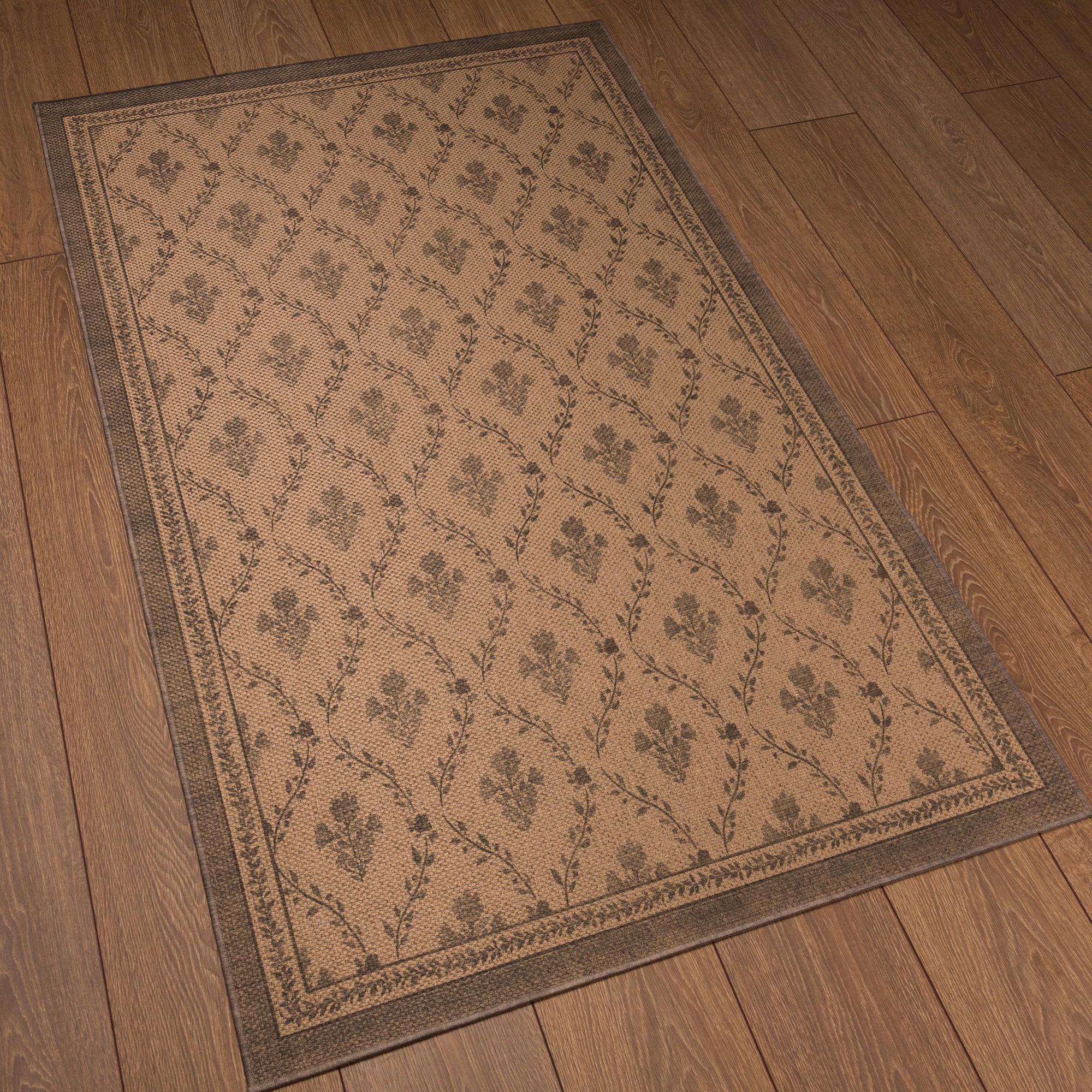 Della Floral Vine Outdoor Rug – Green