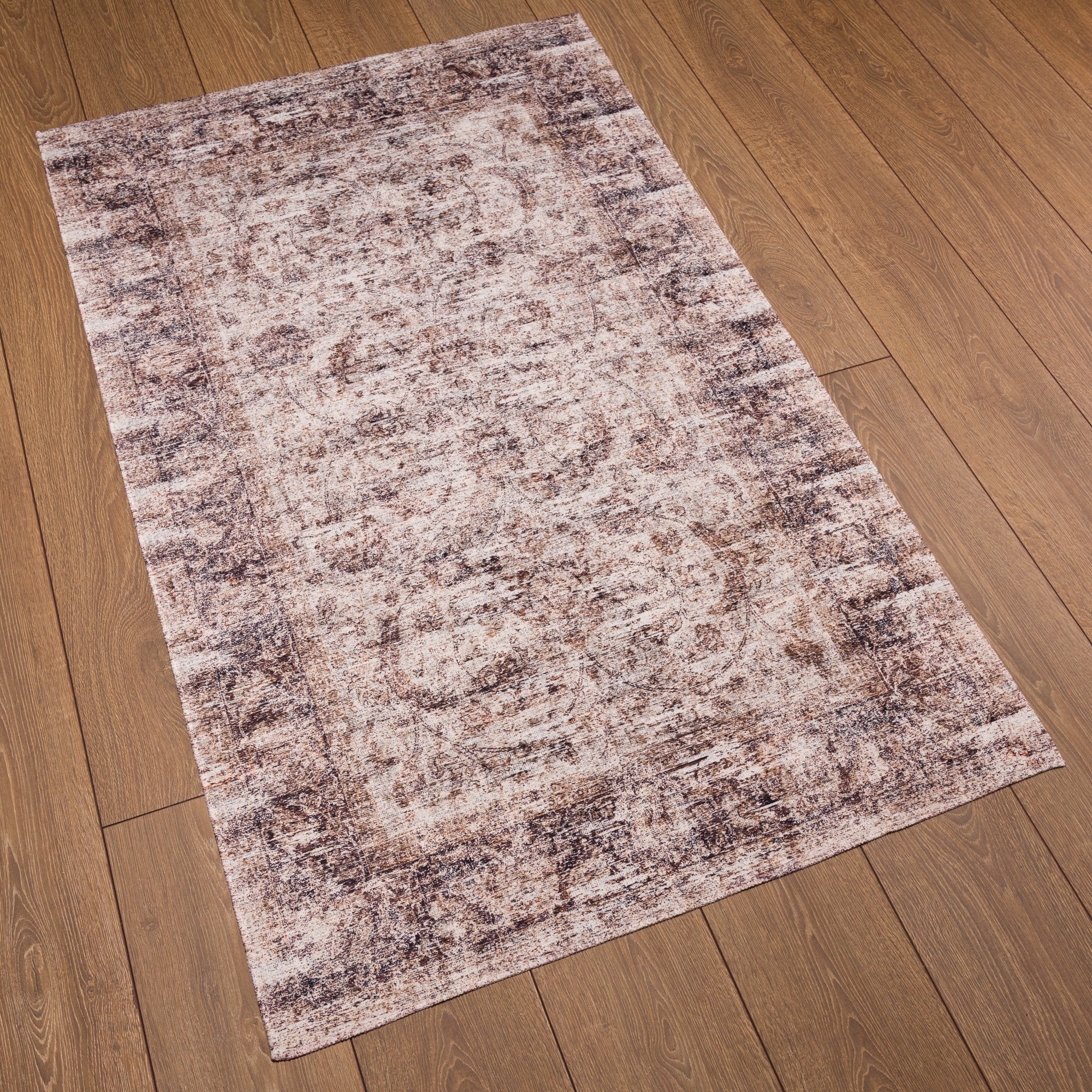 Arlo Distressed Ornamental Rug