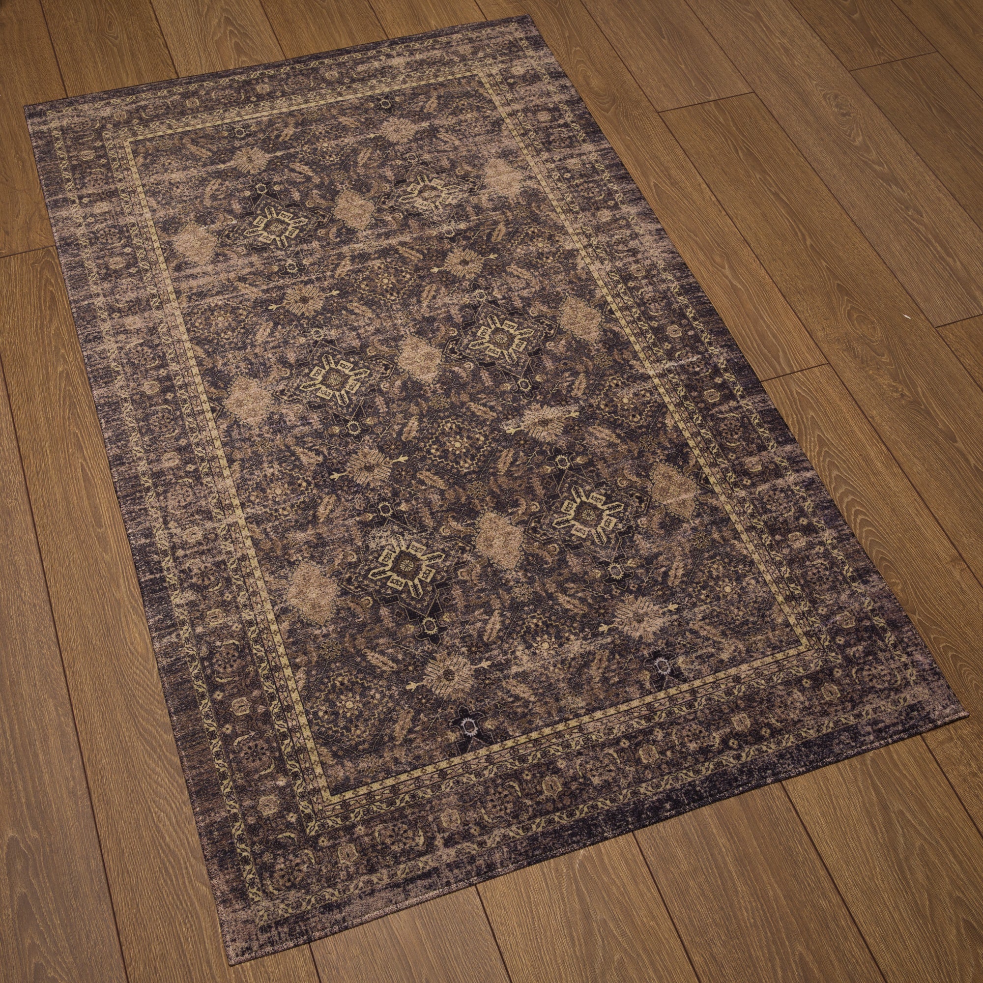 Sera Ornamental Traditional Rug