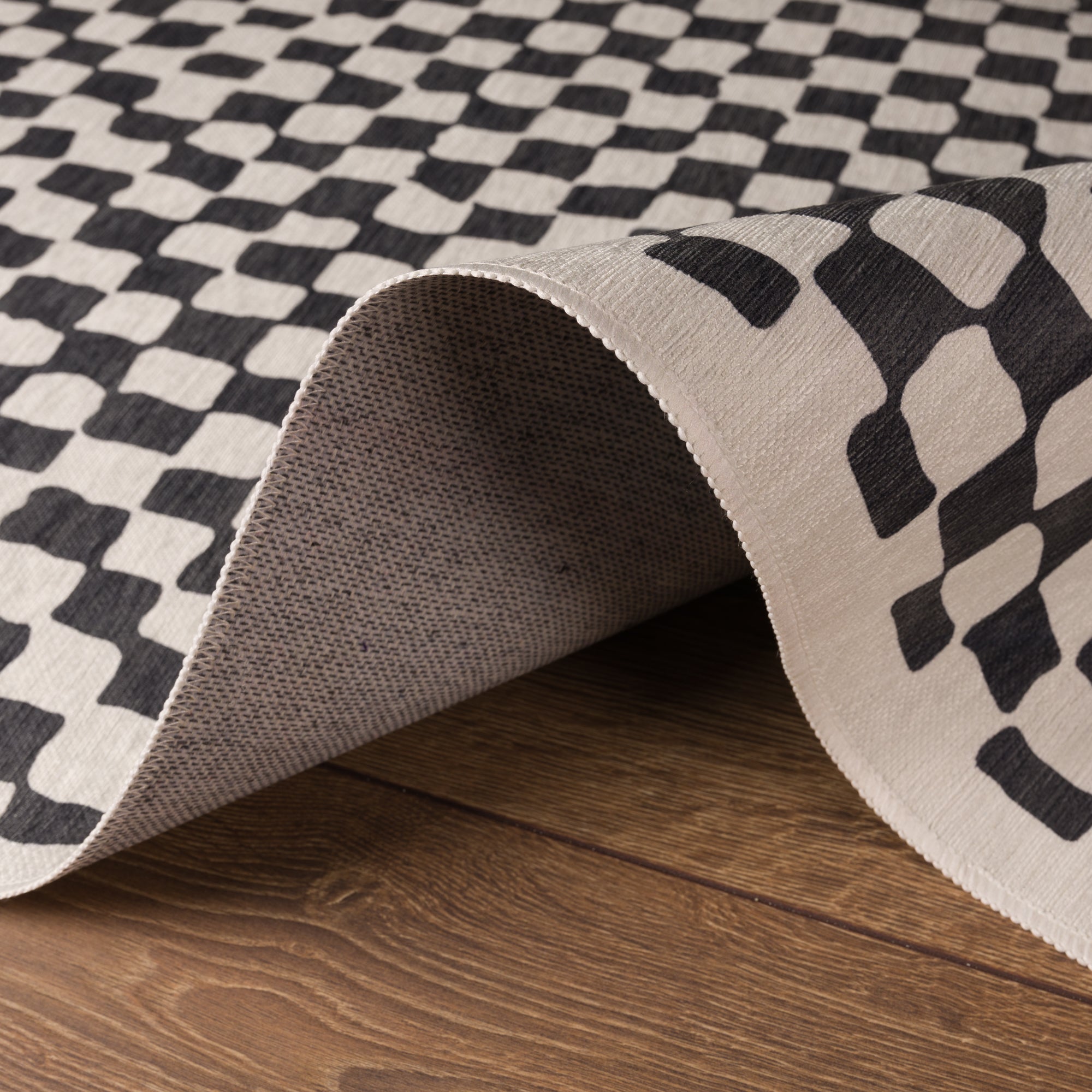 Theo Modern Checkered Pattern Rug