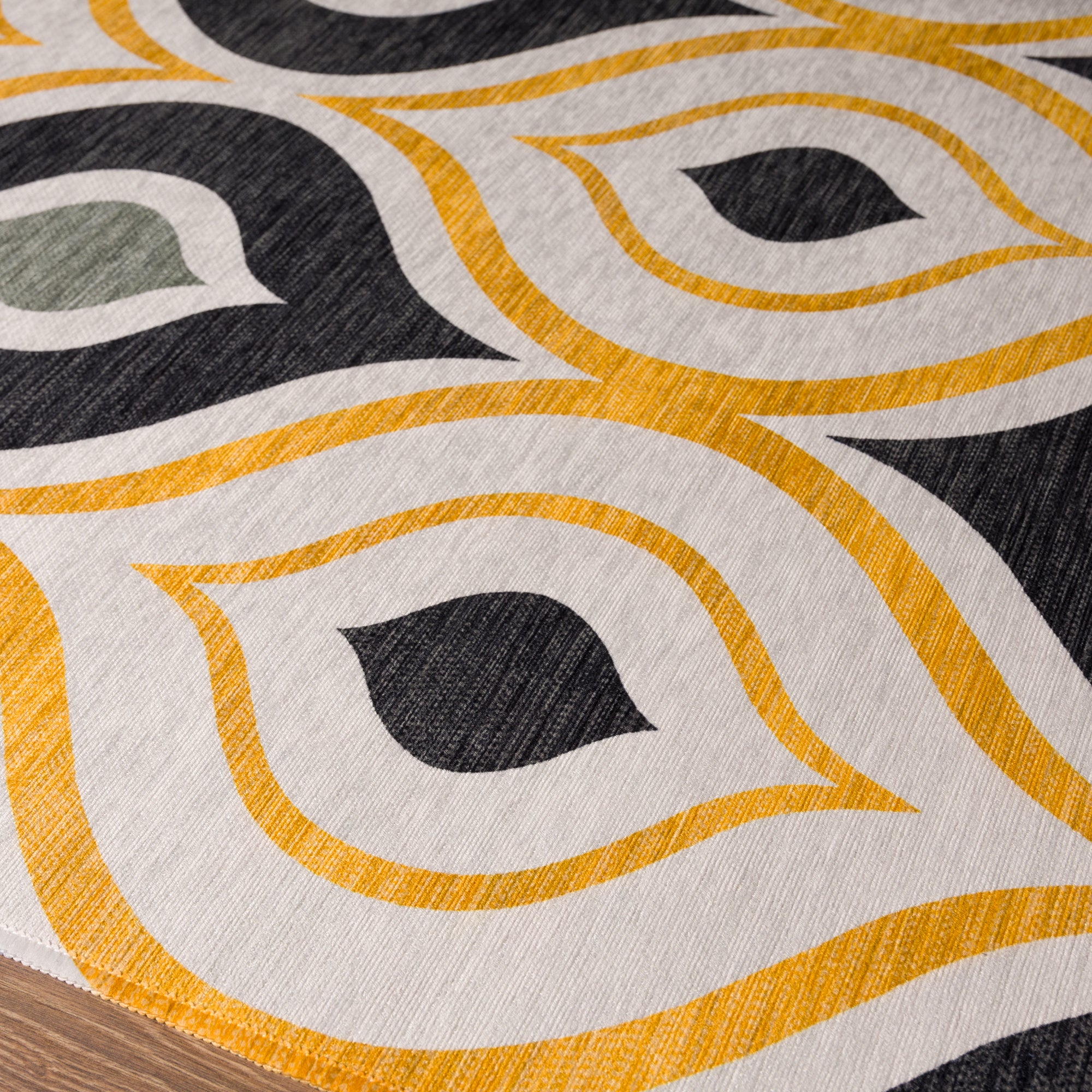 Safi Geometric Pattern Design Rug