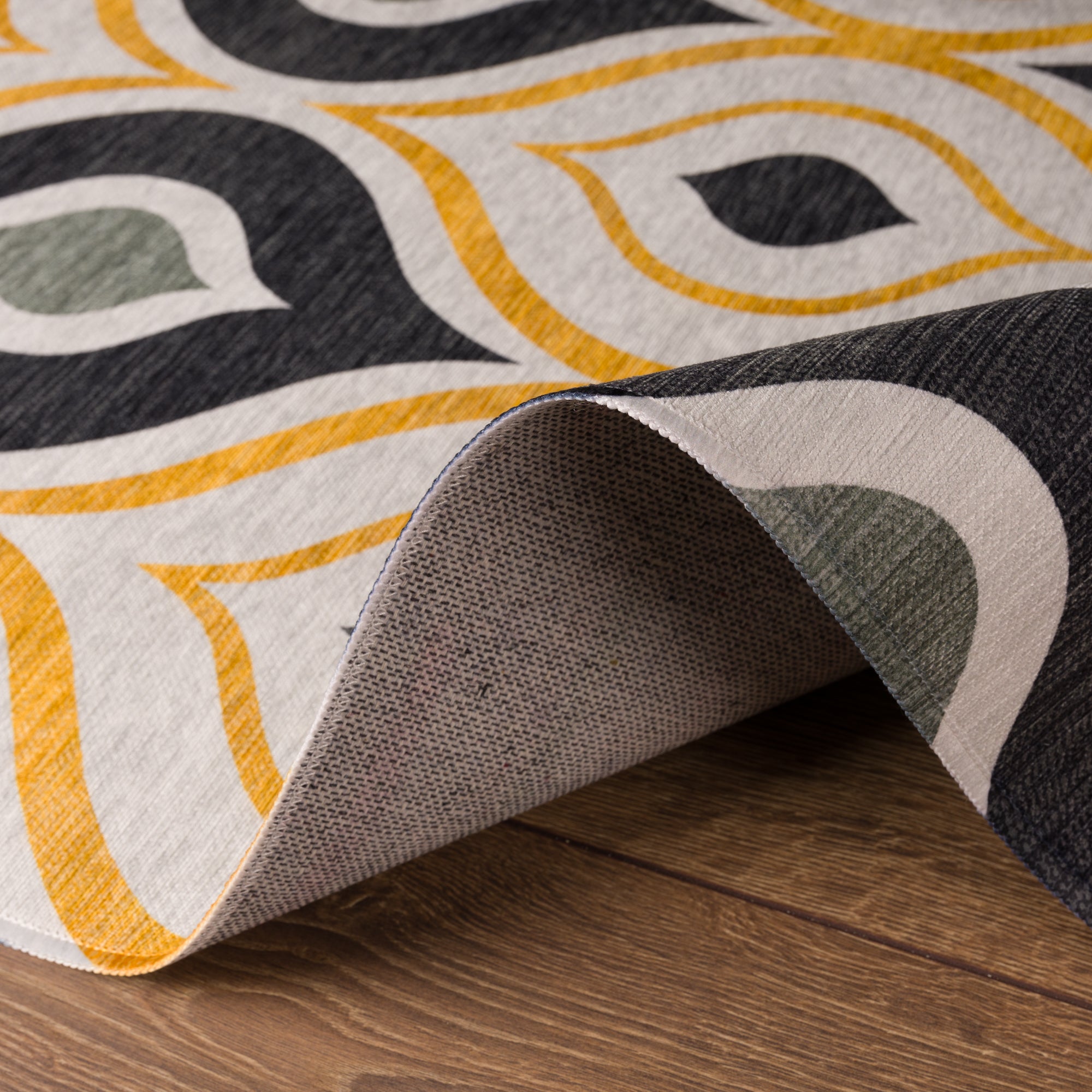 Safi Geometric Pattern Design Rug