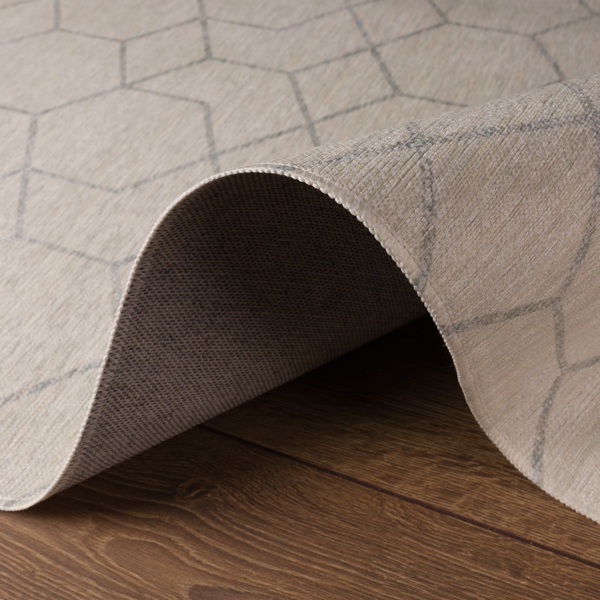 Bria Modern Hexagonal Design Rug