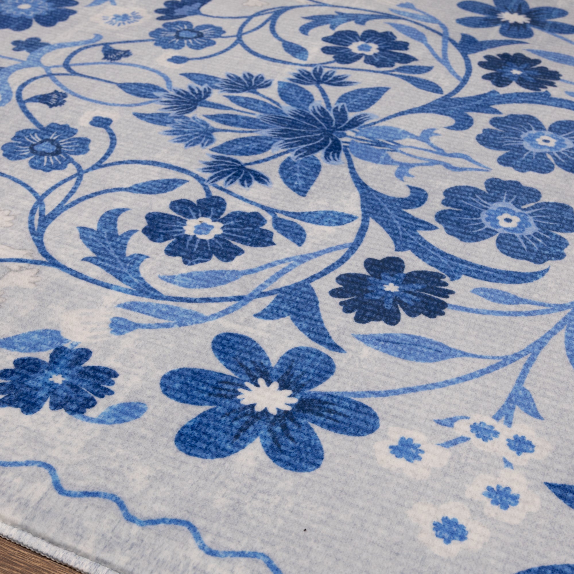 Camille Ботанически цветен килим