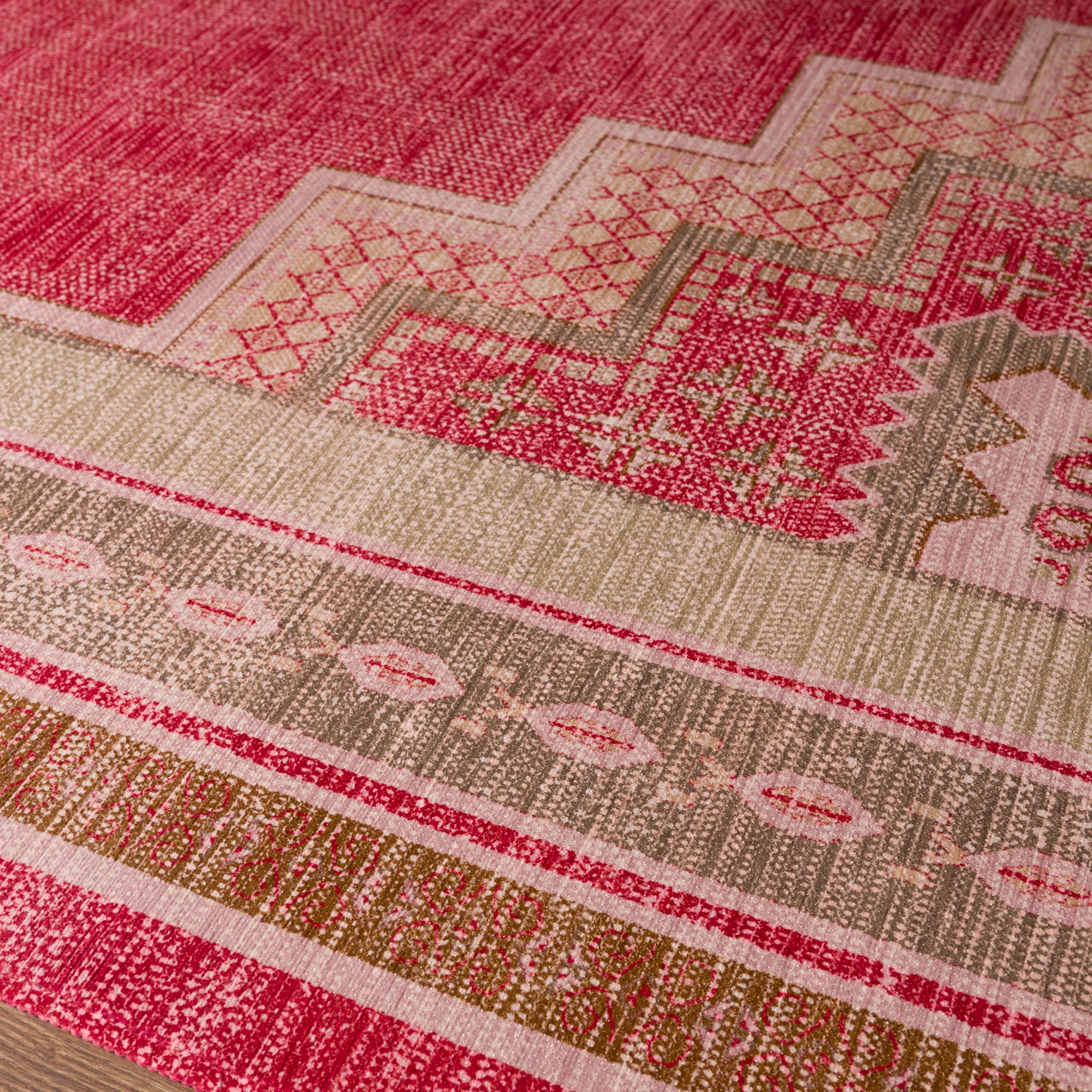 Selene Geometric Diamond Rug