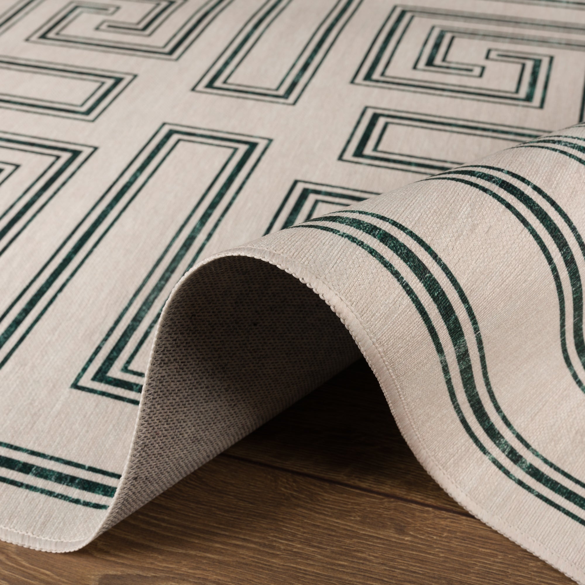 Cala Tapete Geométrico Contemporâneo