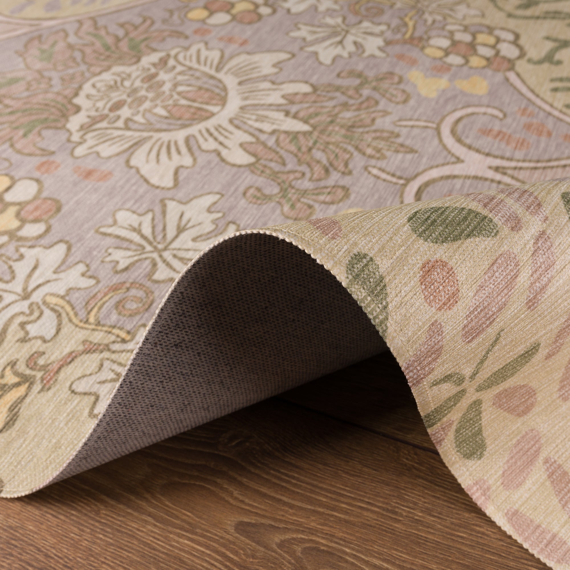Ivy Floral Ornamental Design Rug