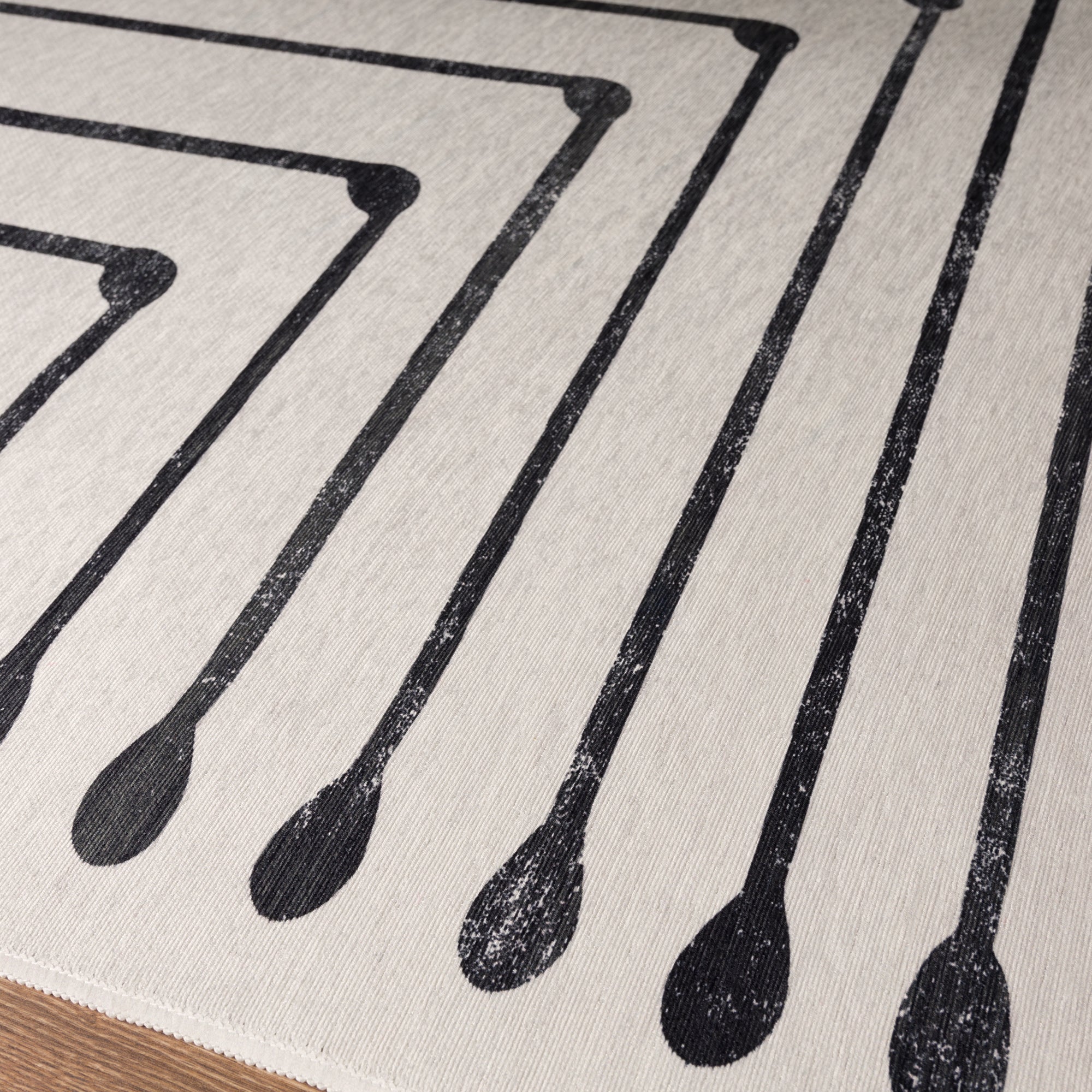 Olis Modern Inkdrop Geometric Rug