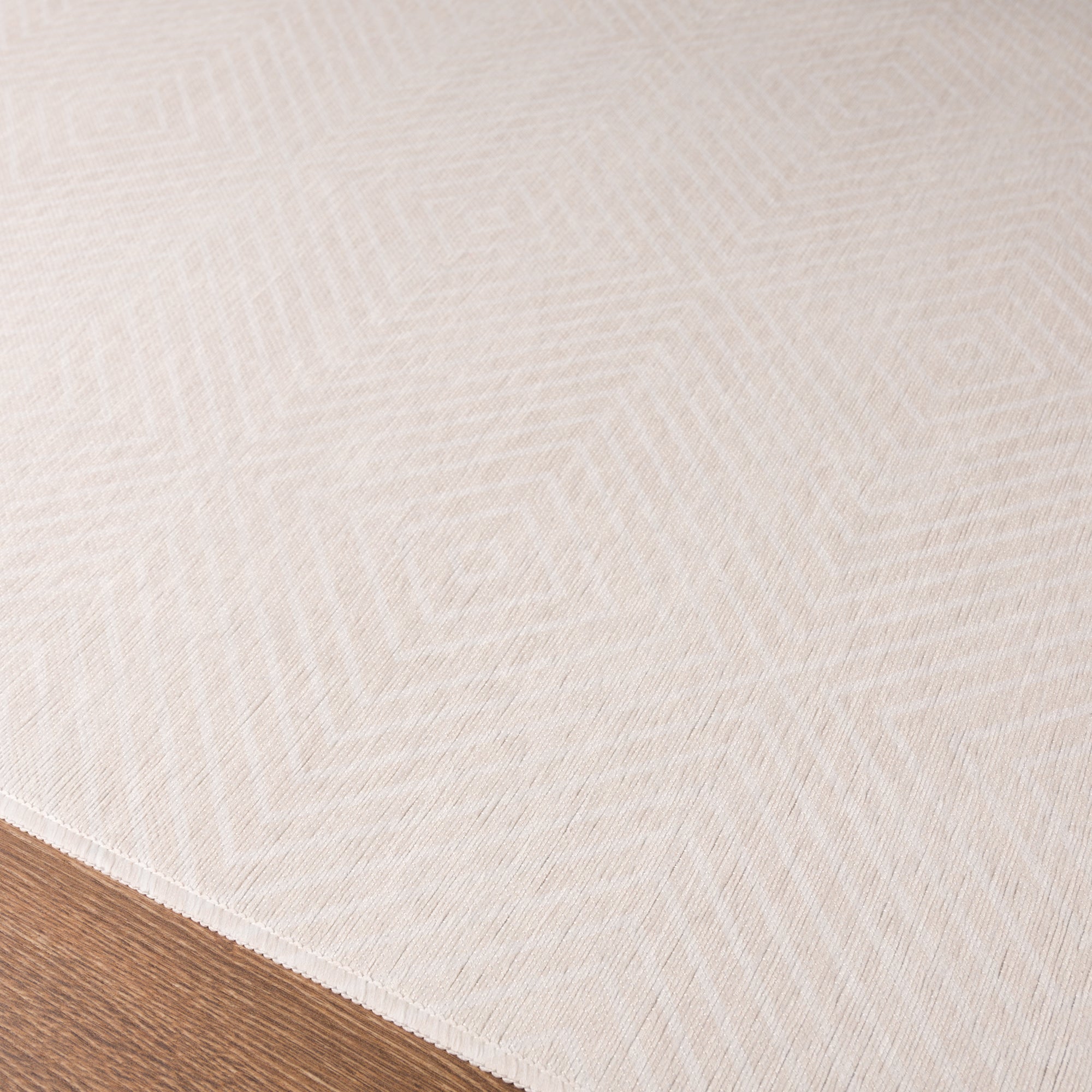Blaze Geometric Diamond Rug