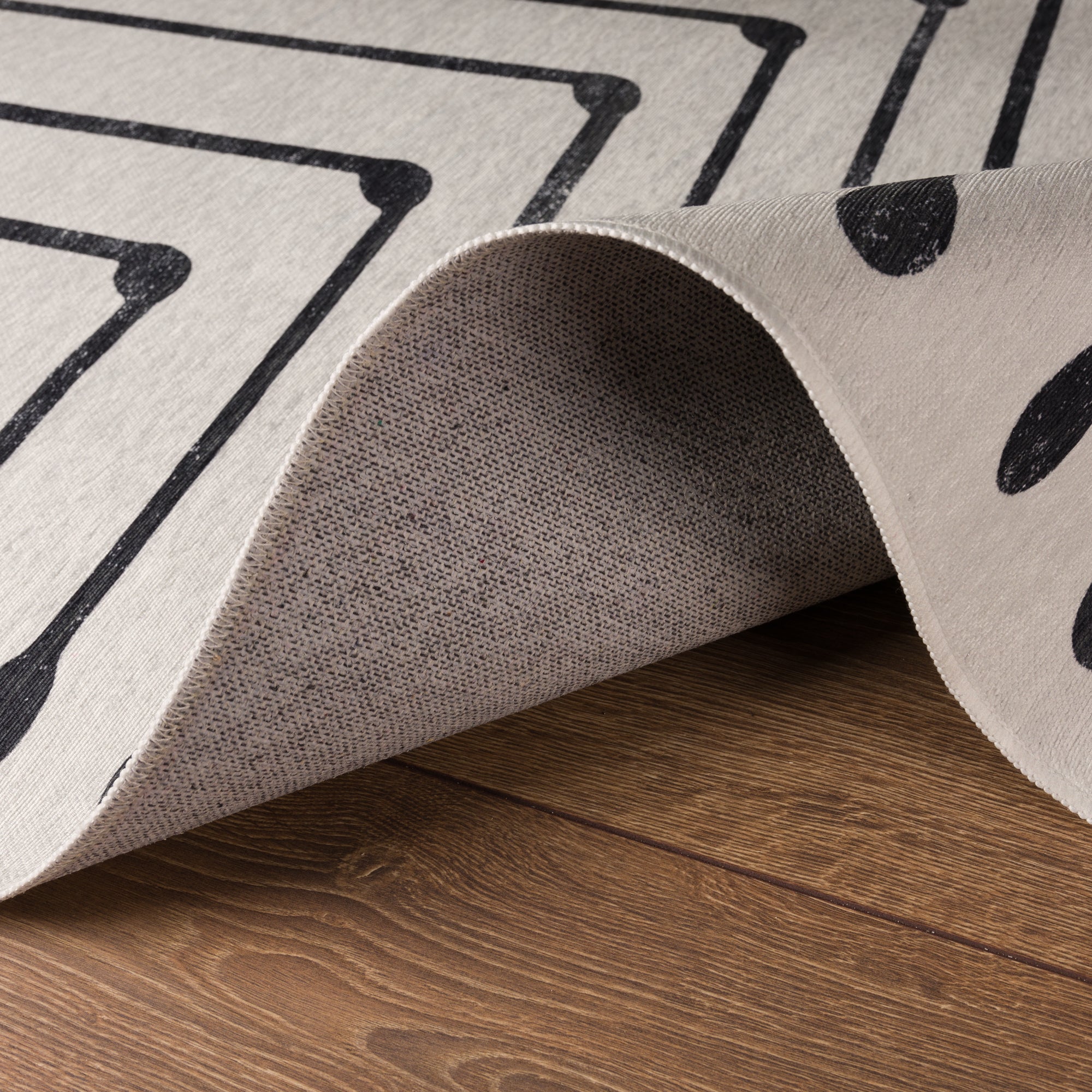 Olis Modern Inkdrop Geometric Rug