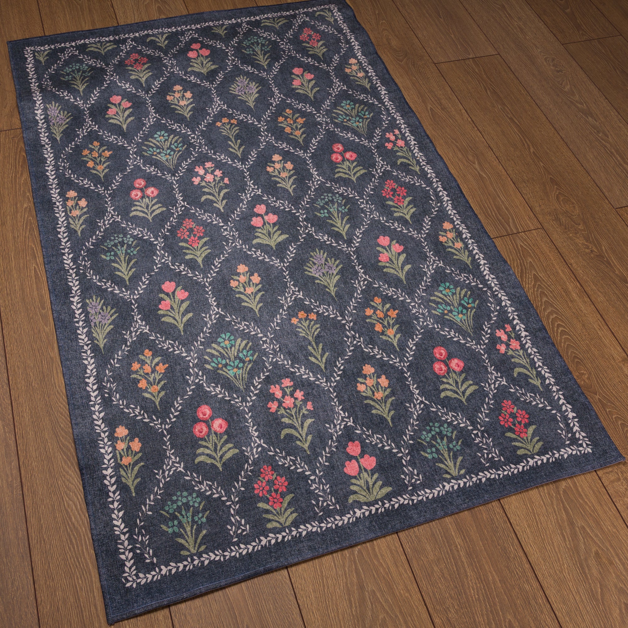 Millie Senovinis gėlių sodo kilimas