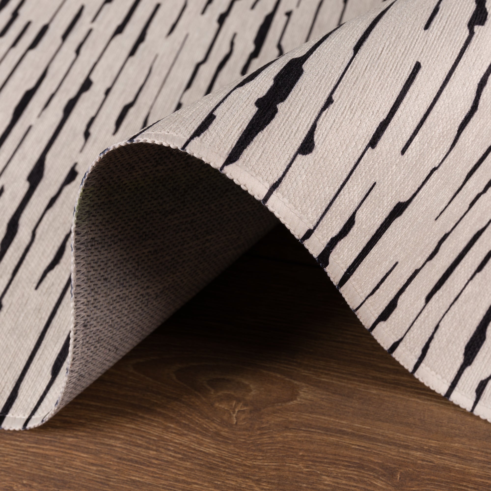 Zain Horizontal Abstract Rug