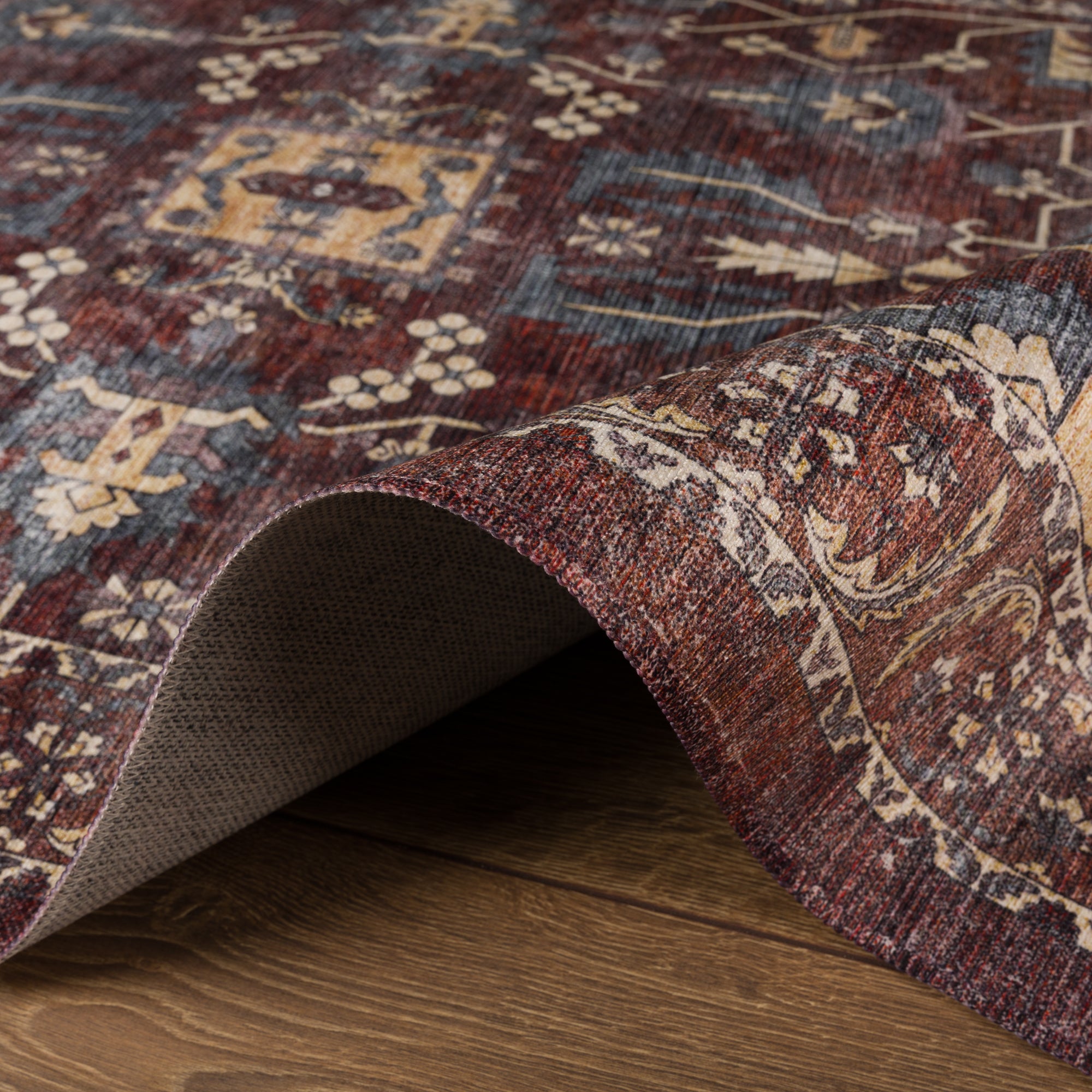 Zoe Distressed Ornamental Rug