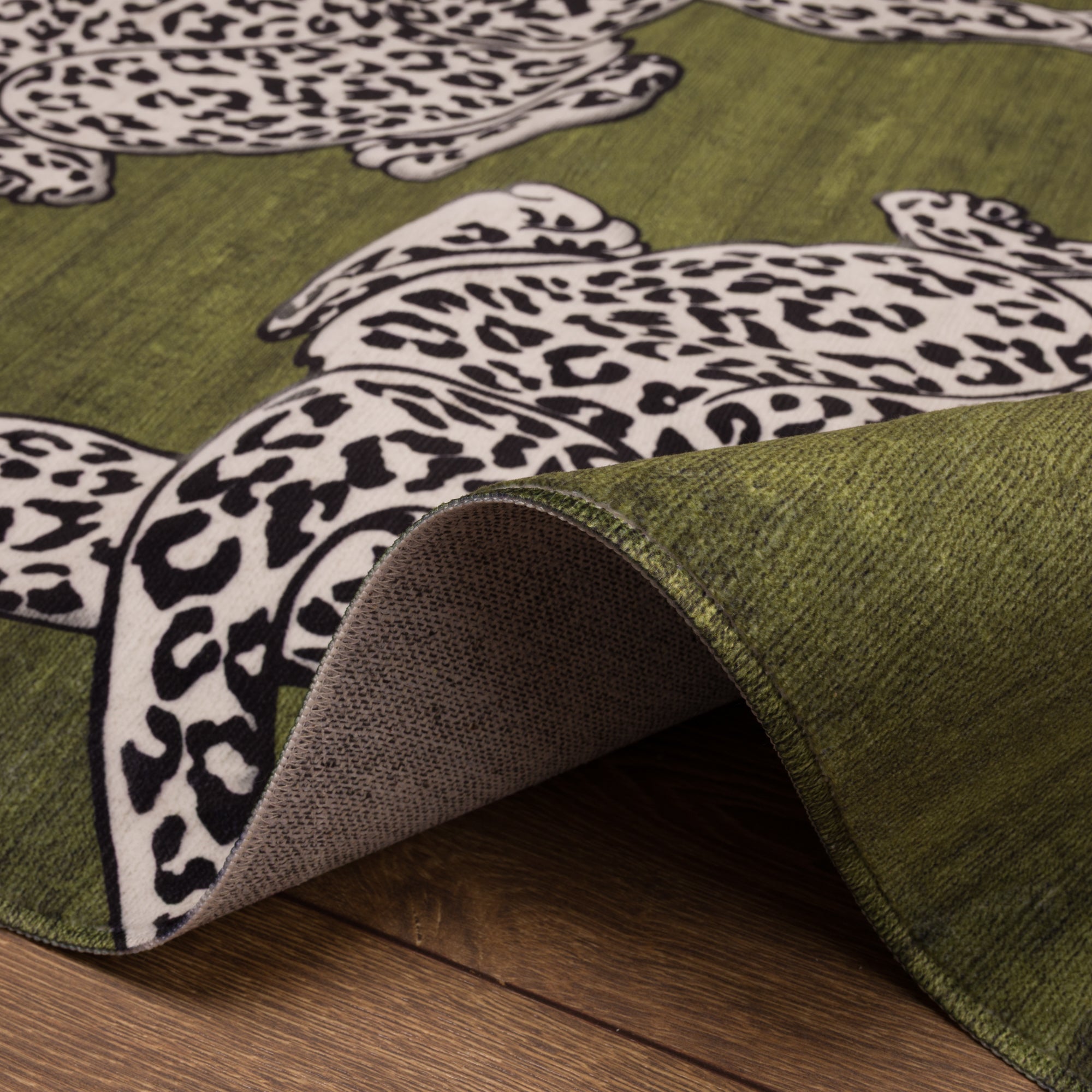Cyrus Bold Leopard Print Rug