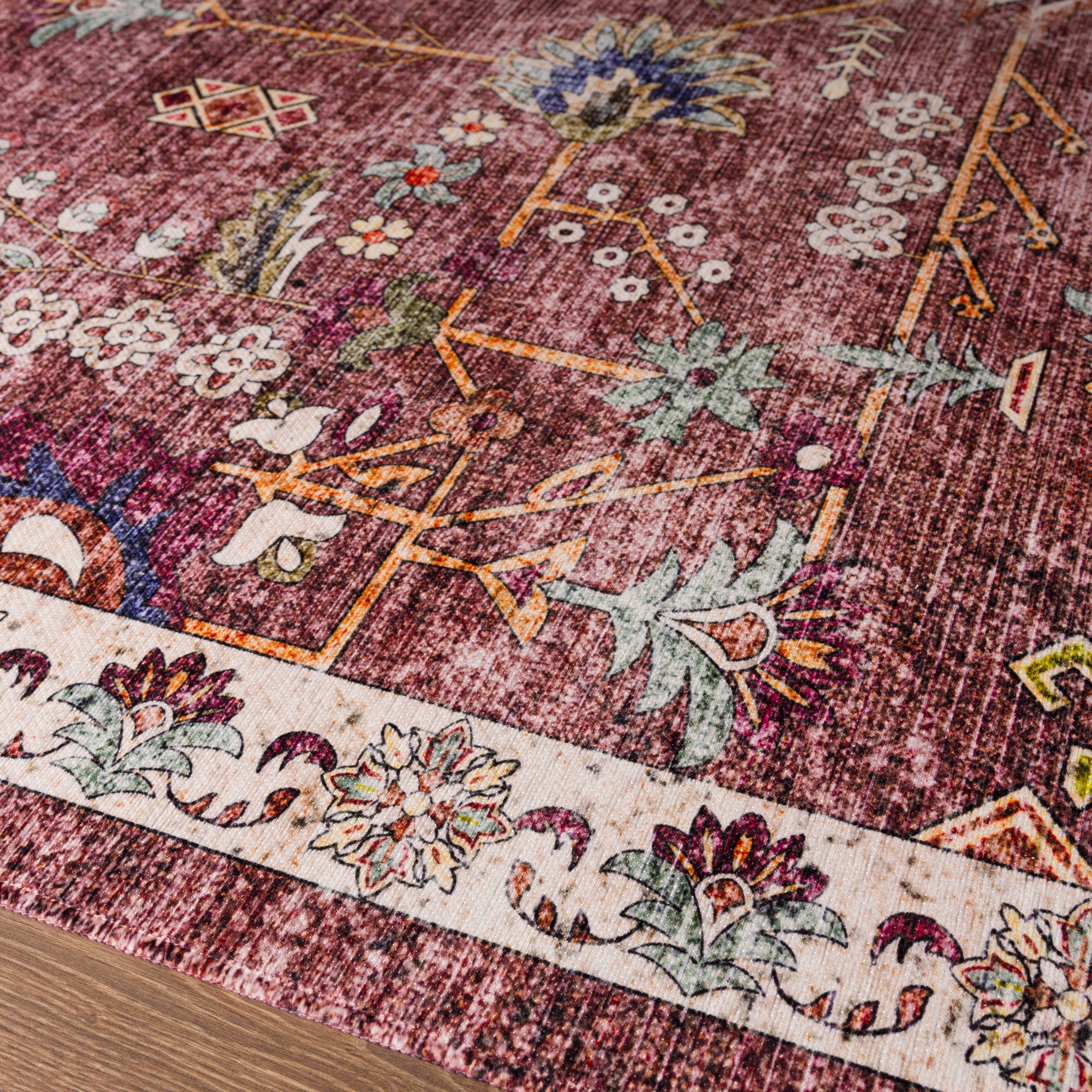 Zayna Ornamental Floral Rug