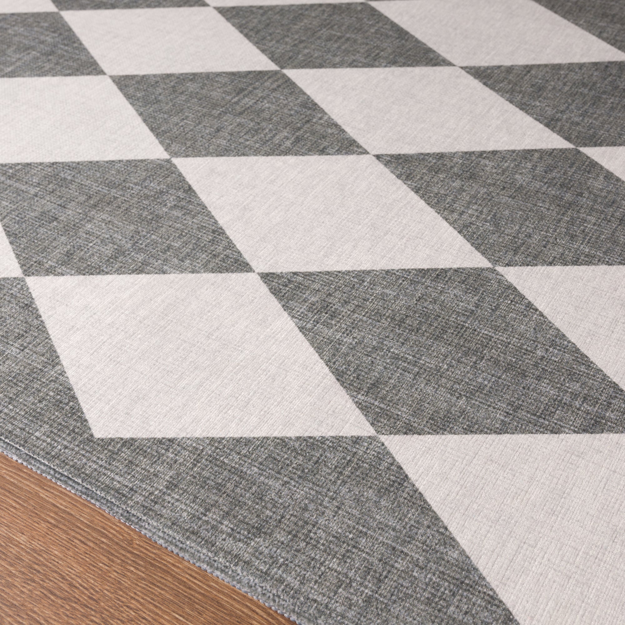 Avery Timeless Diamond Rug