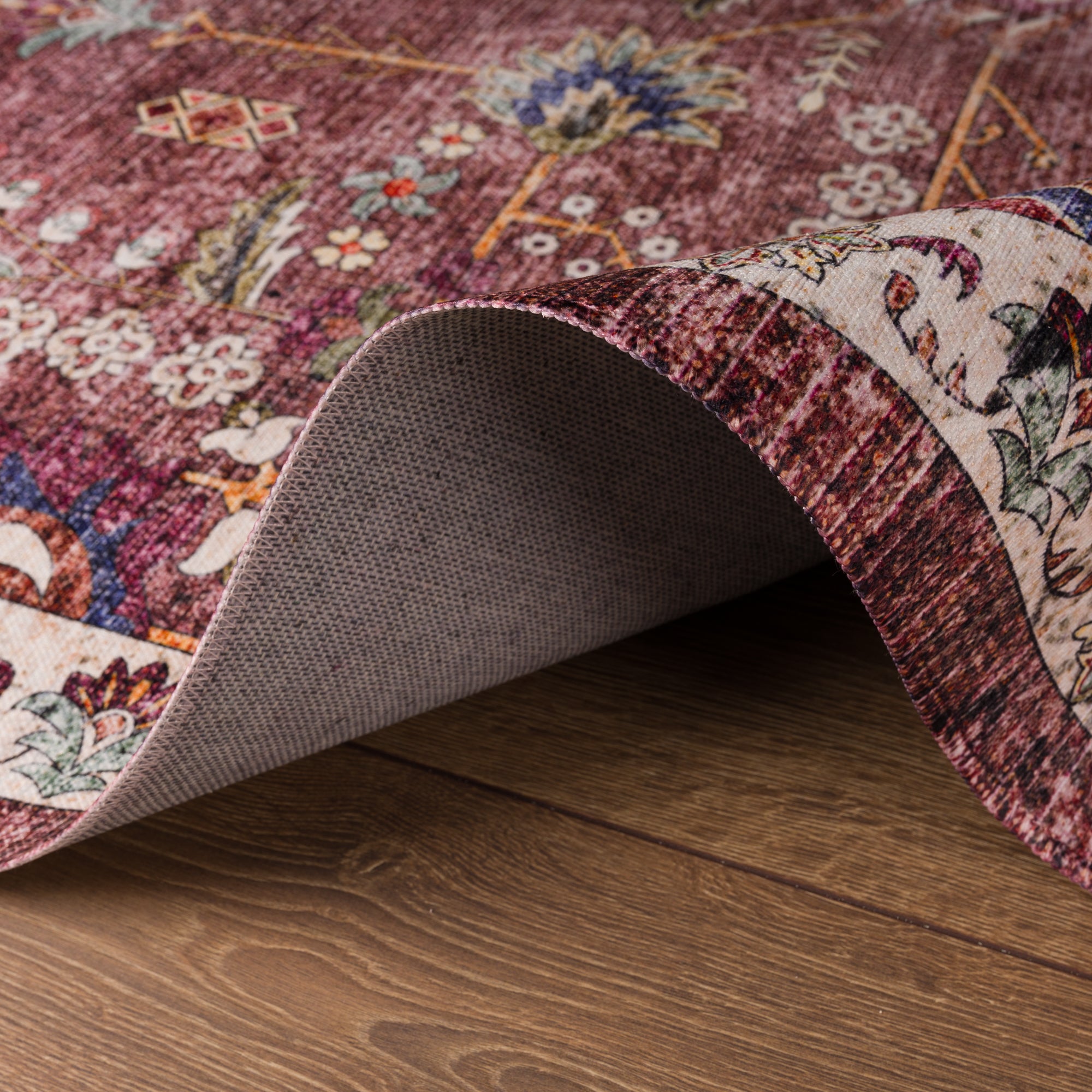Zayna Ornamental Floral Rug