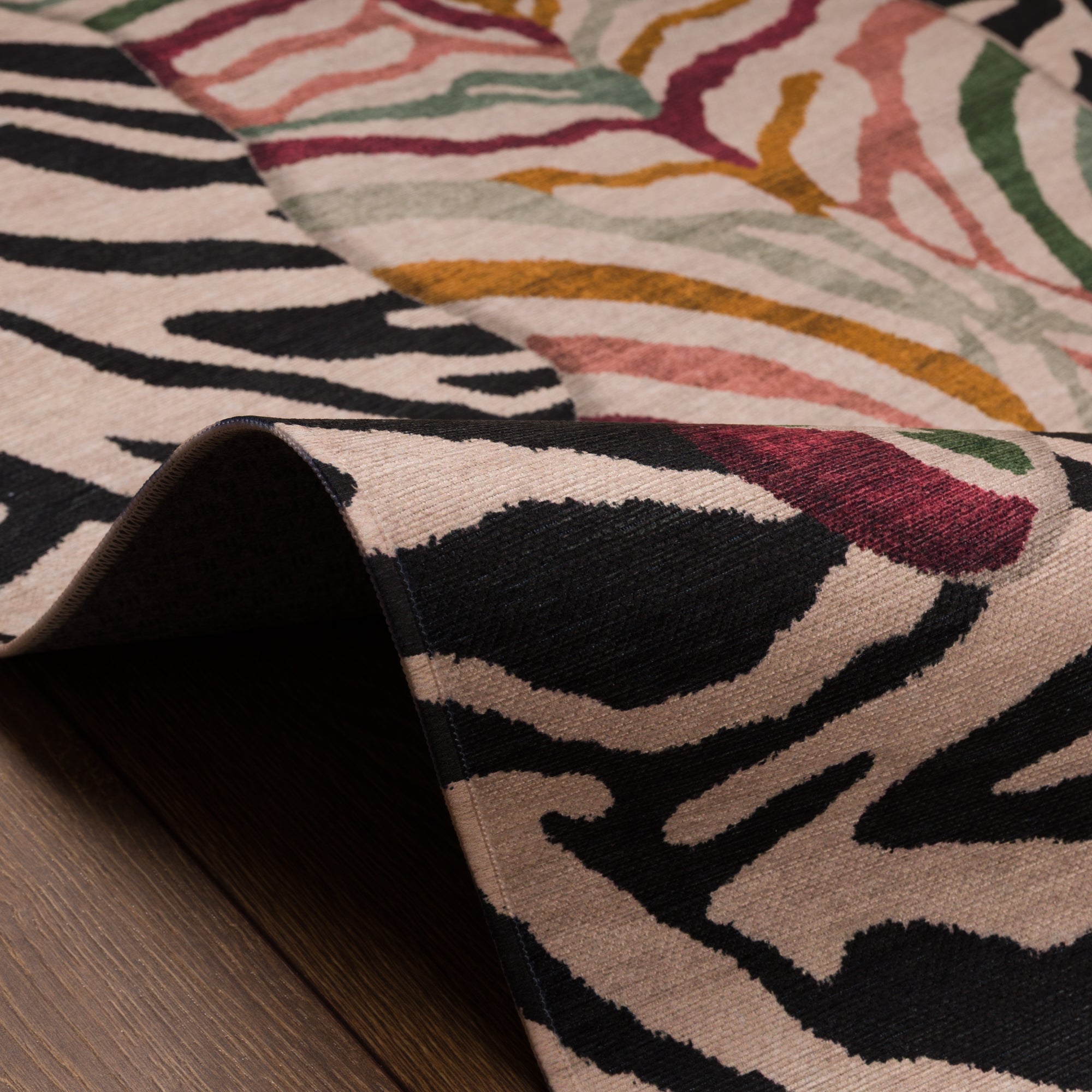 Shaye Dywan Modern Zebra Pattern