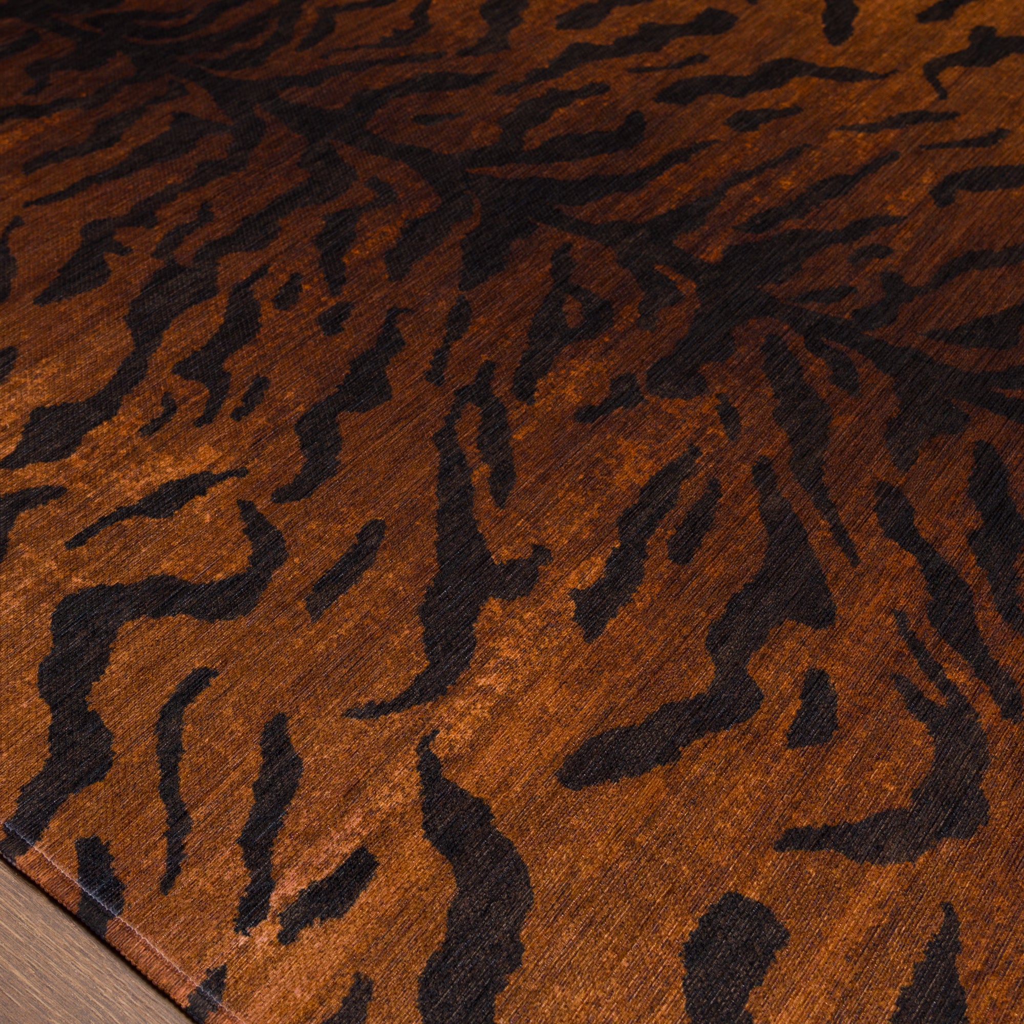 Ines Modern Tiger Print Rug