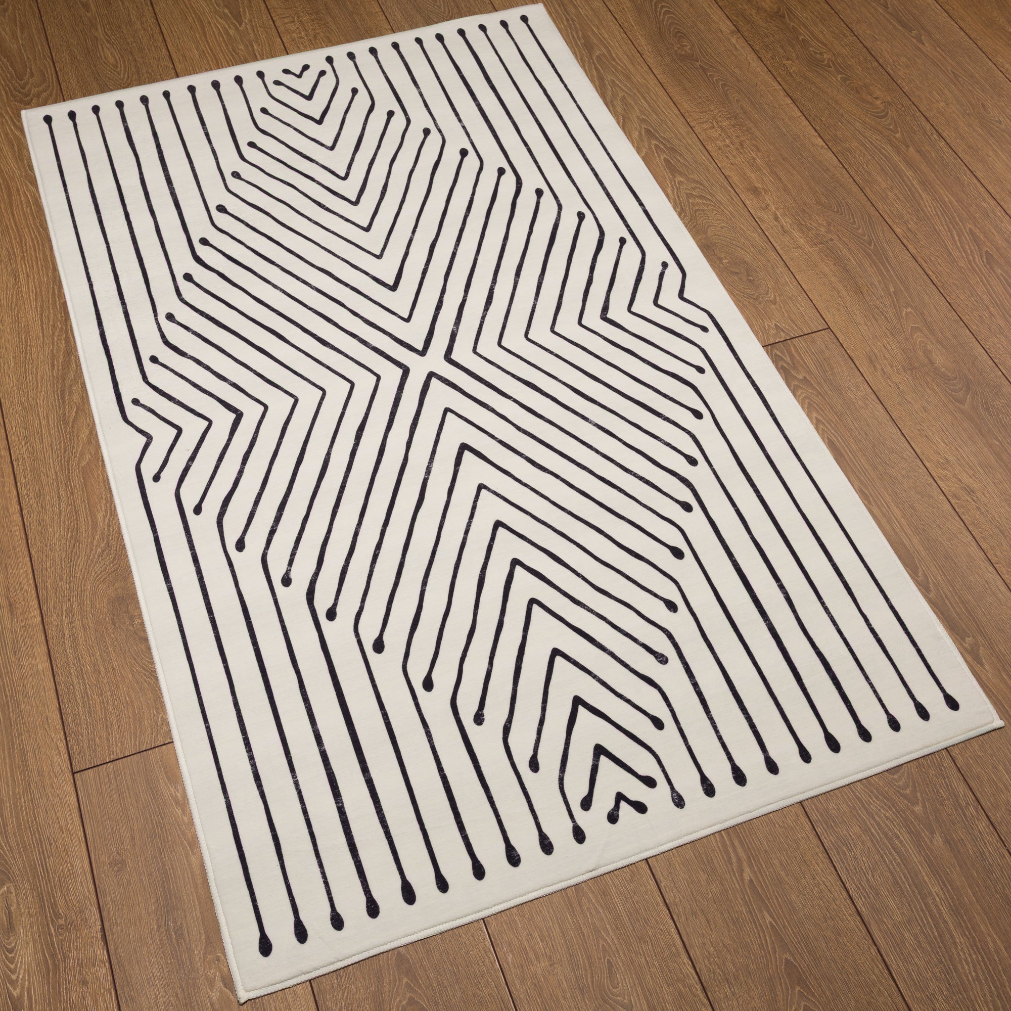 Aira Geometrischer Teppich mit Linienmuster