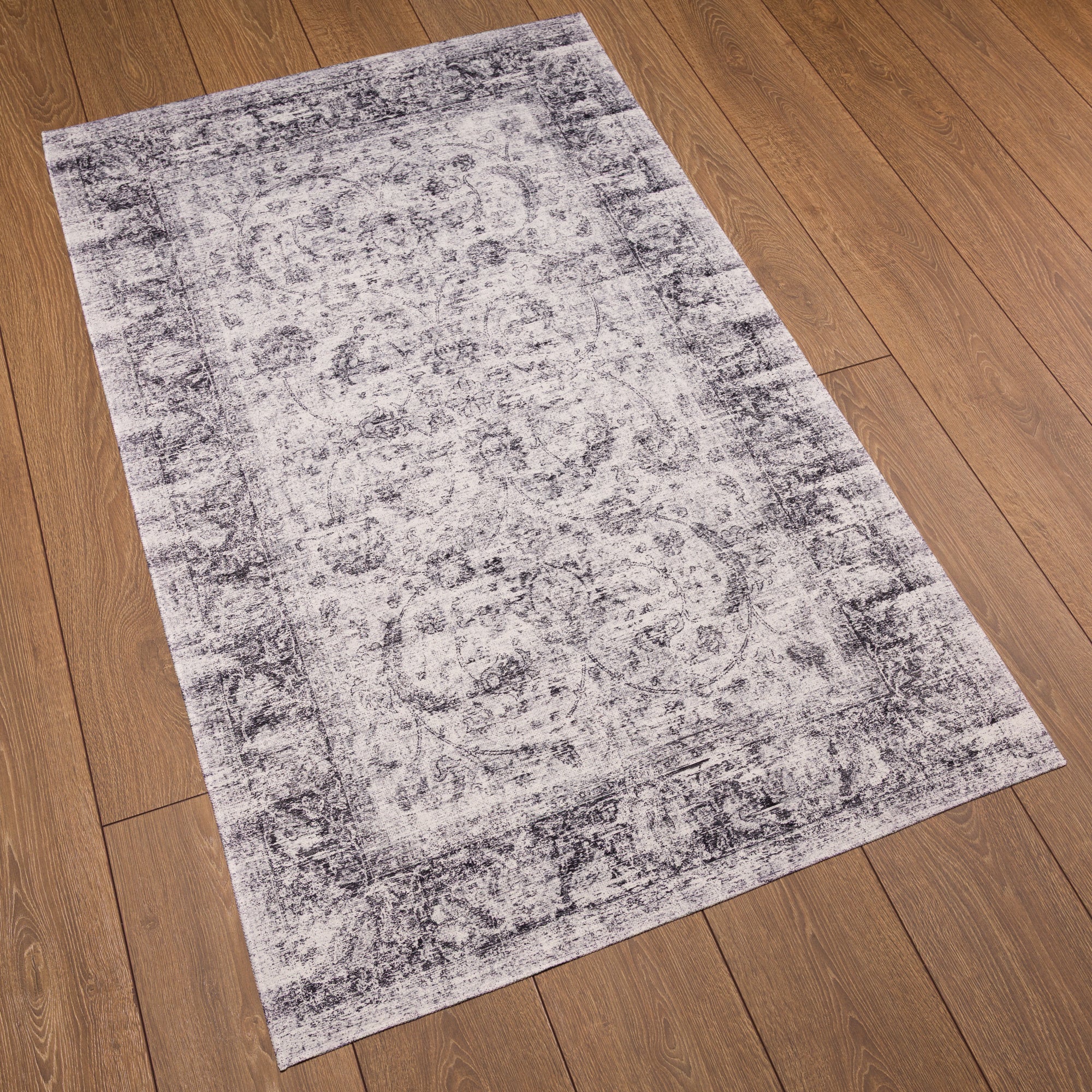 Arlo Distressed Ornamental Rug