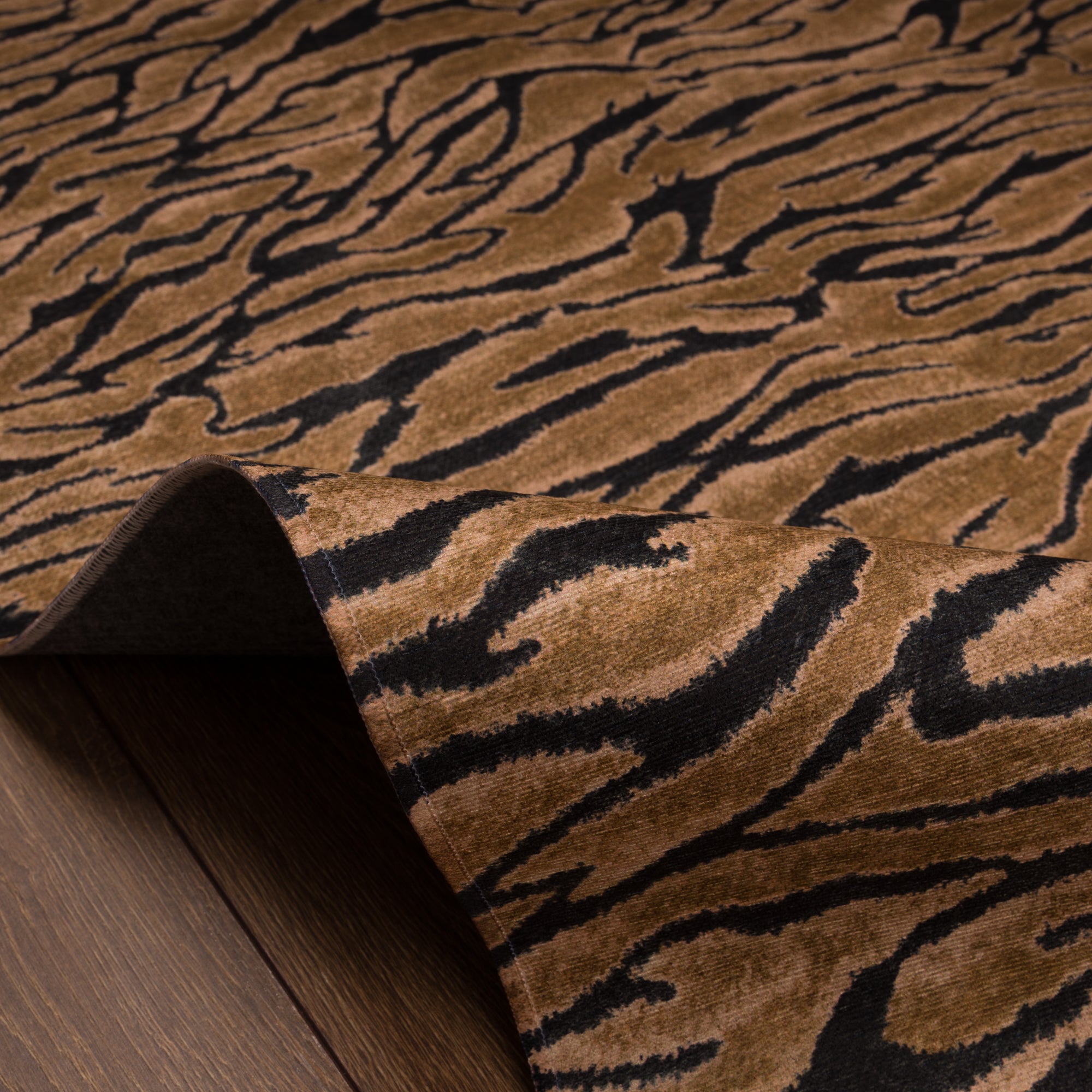 Phoenix Distressed Stripe Rug