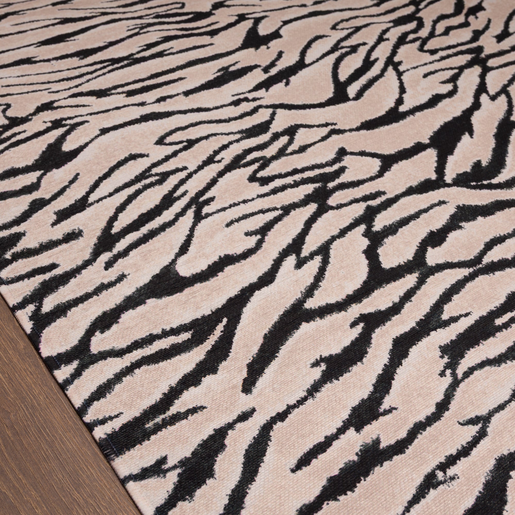 Phoenix Distressed Stripe Rug