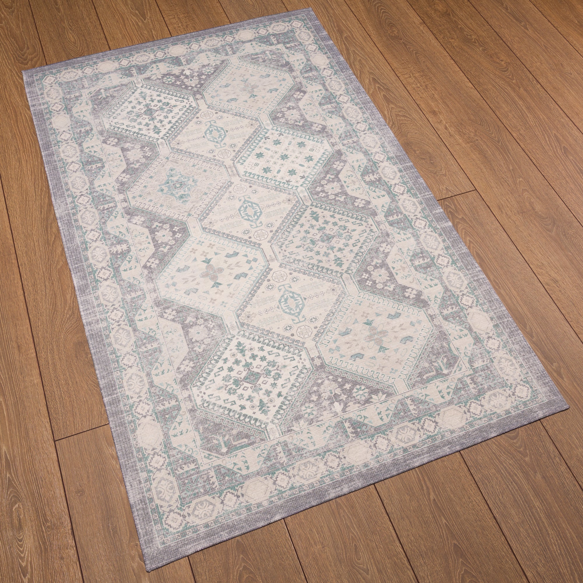 Everly Geometric Medallion Rug