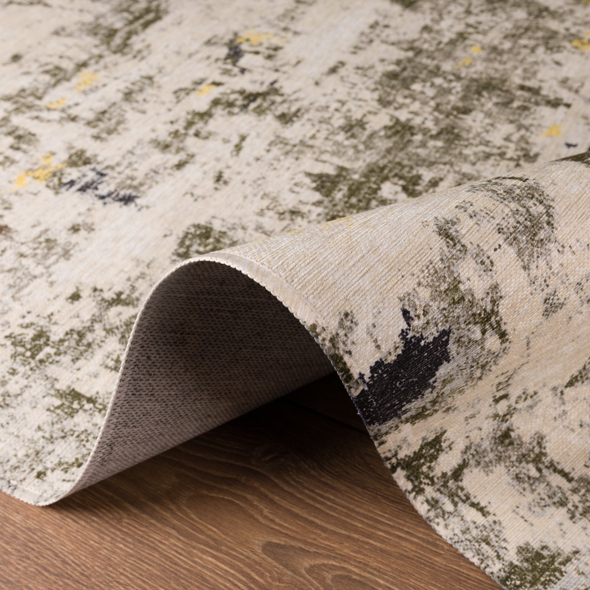 ILA Modern Distressed Rug