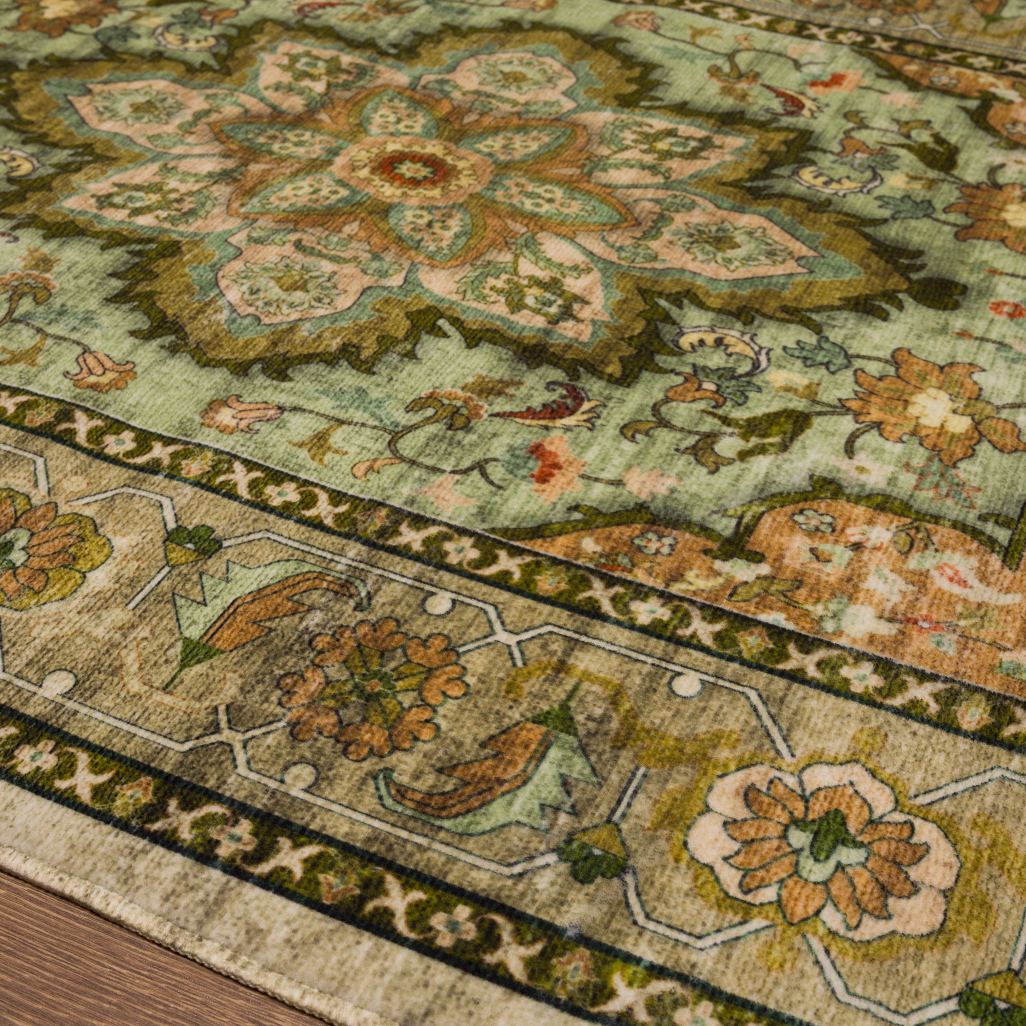 Aubrey Класически килим с медальон