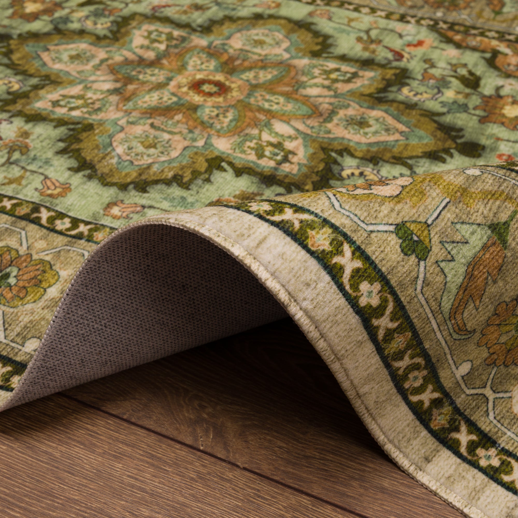 Aubrey Класически килим с медальон