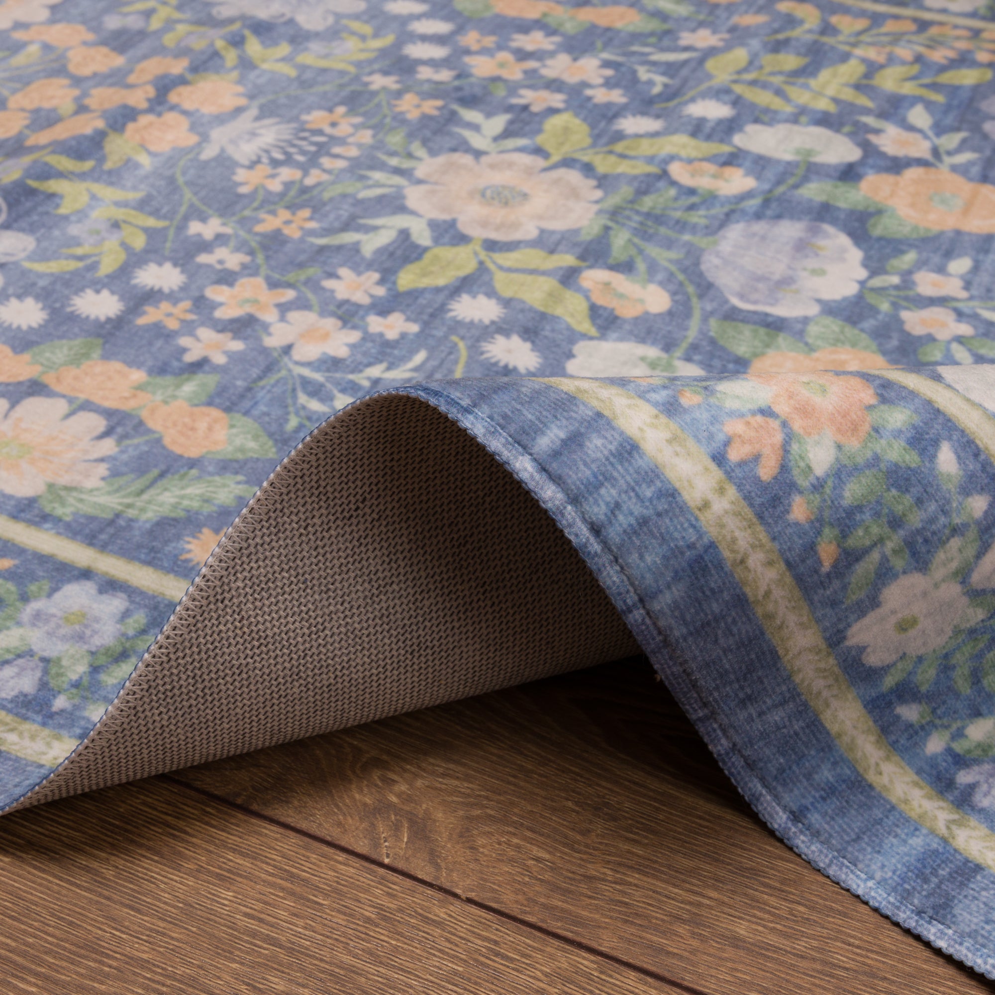 Cecilia Флорални реколта килим