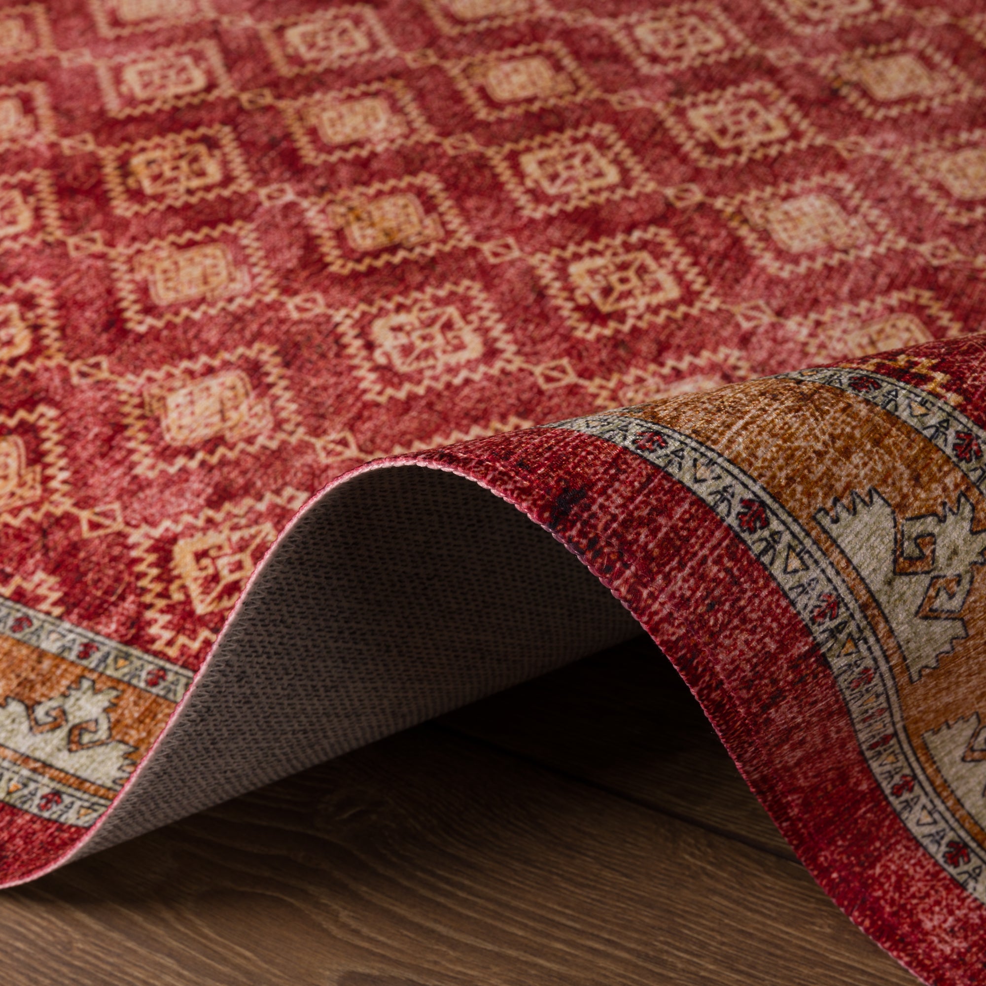 Niva Diamond Traditional Rug