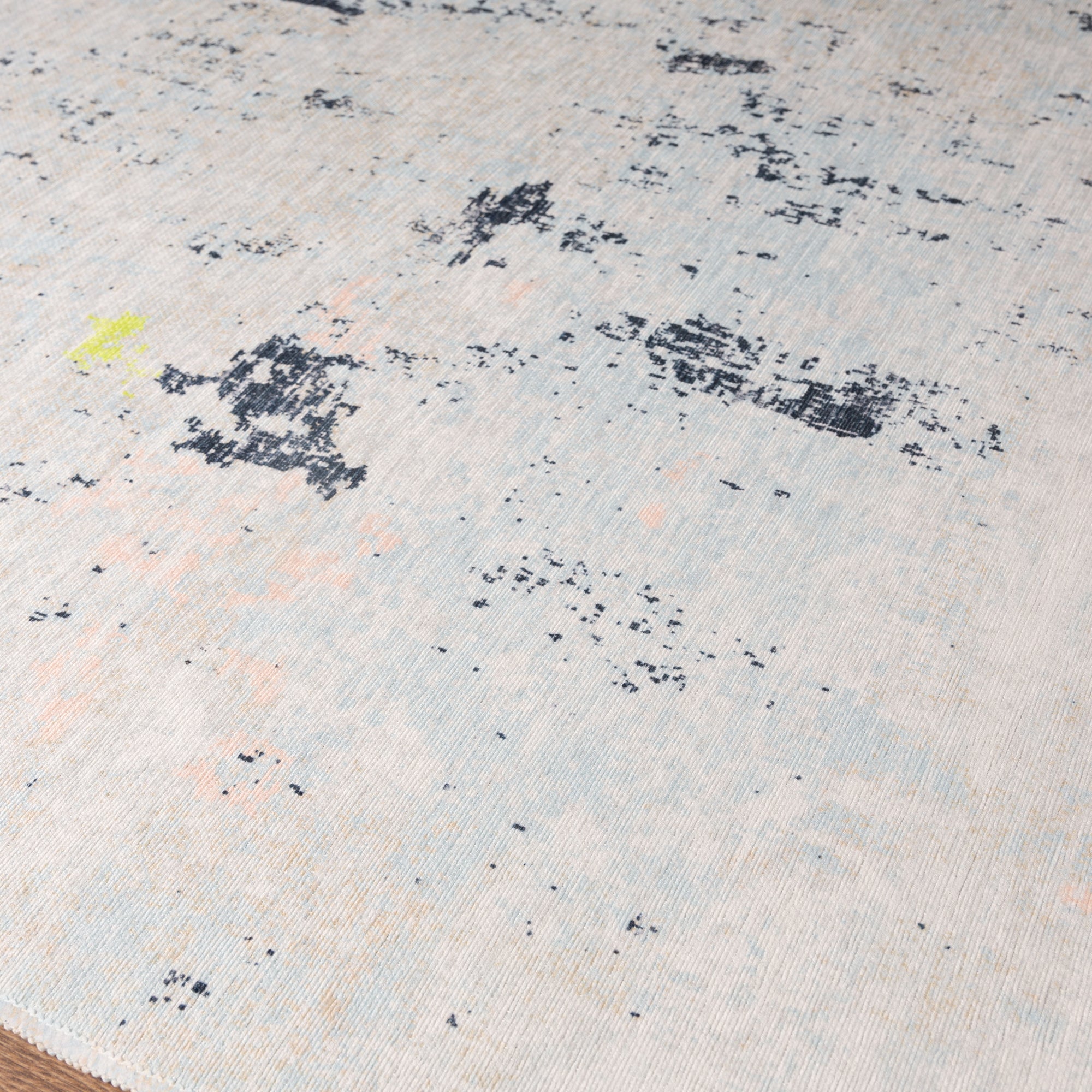 ILA Modern Distressed Rug