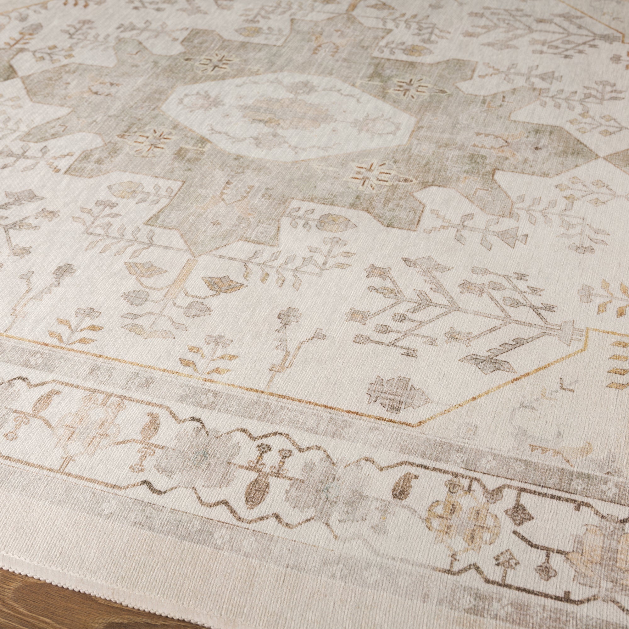 Nova Ornamental Floral Rug