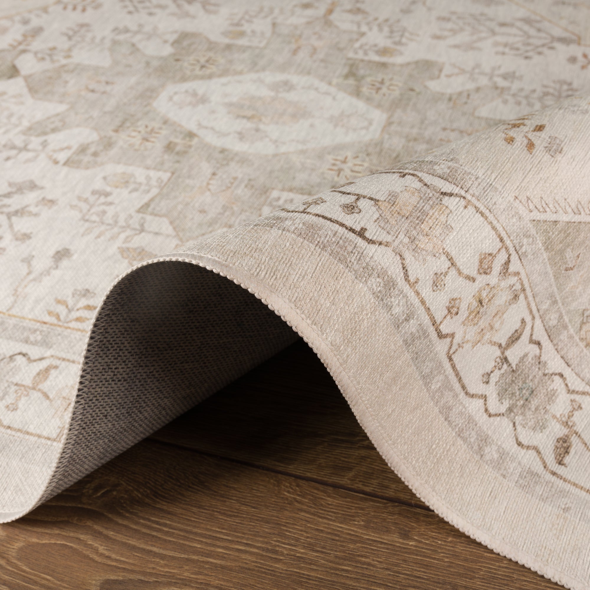 Nova Ornamental Floral Rug
