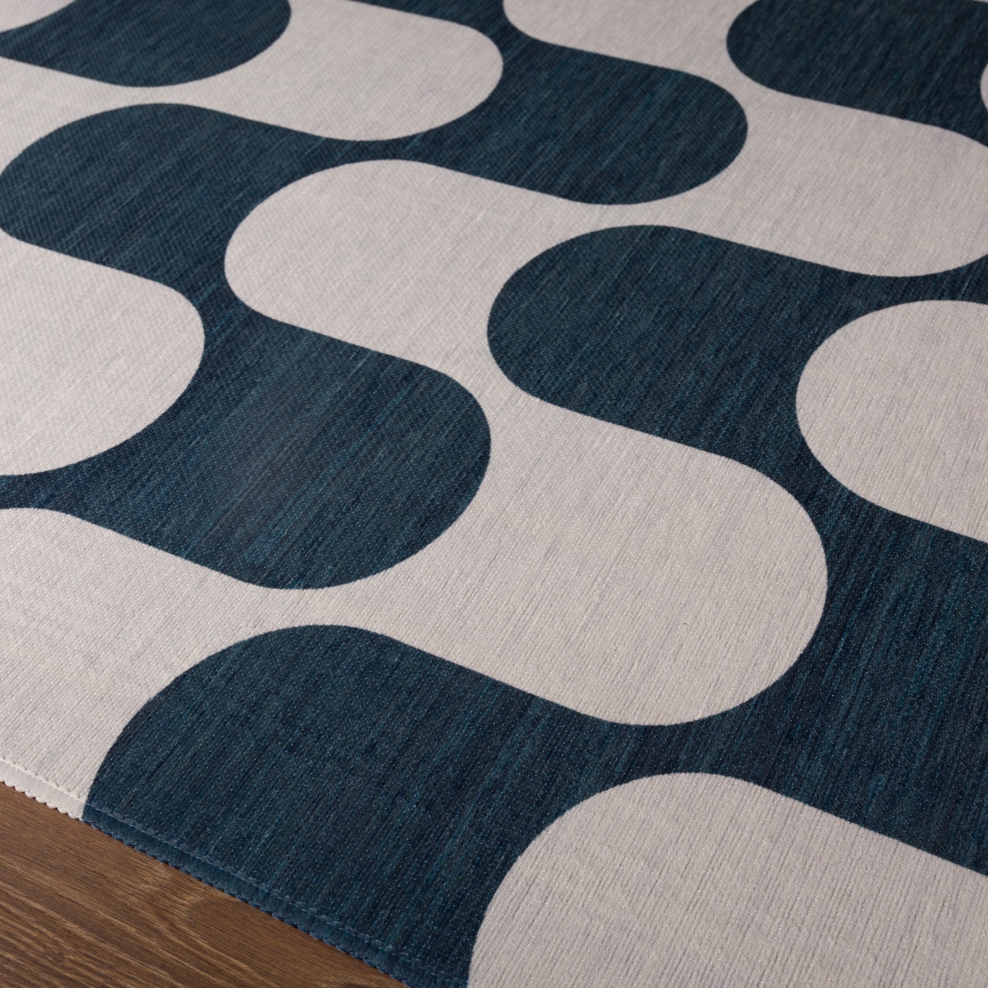 Pixie Wavy Geometric Rug