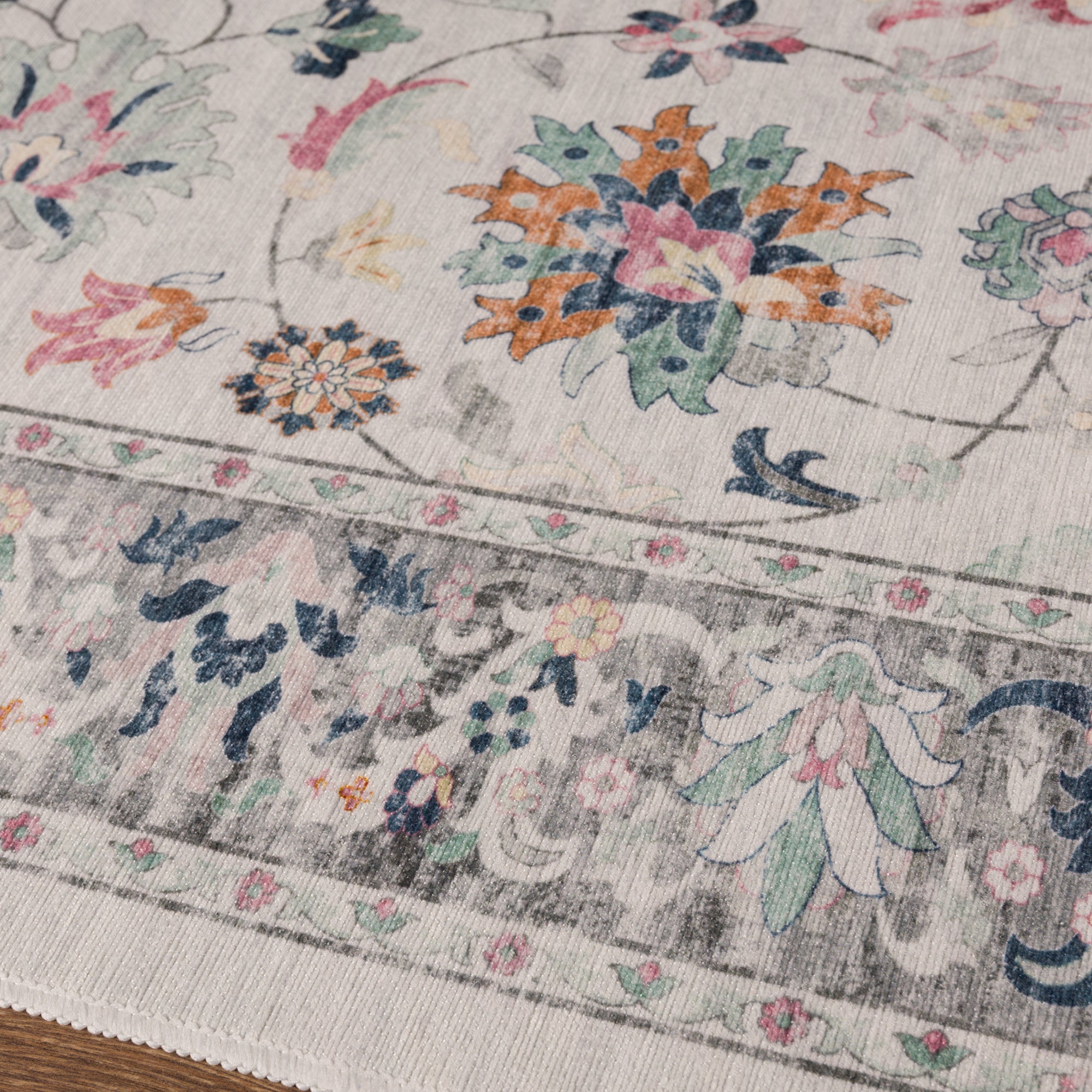 Scarlett Реколта флорални килим