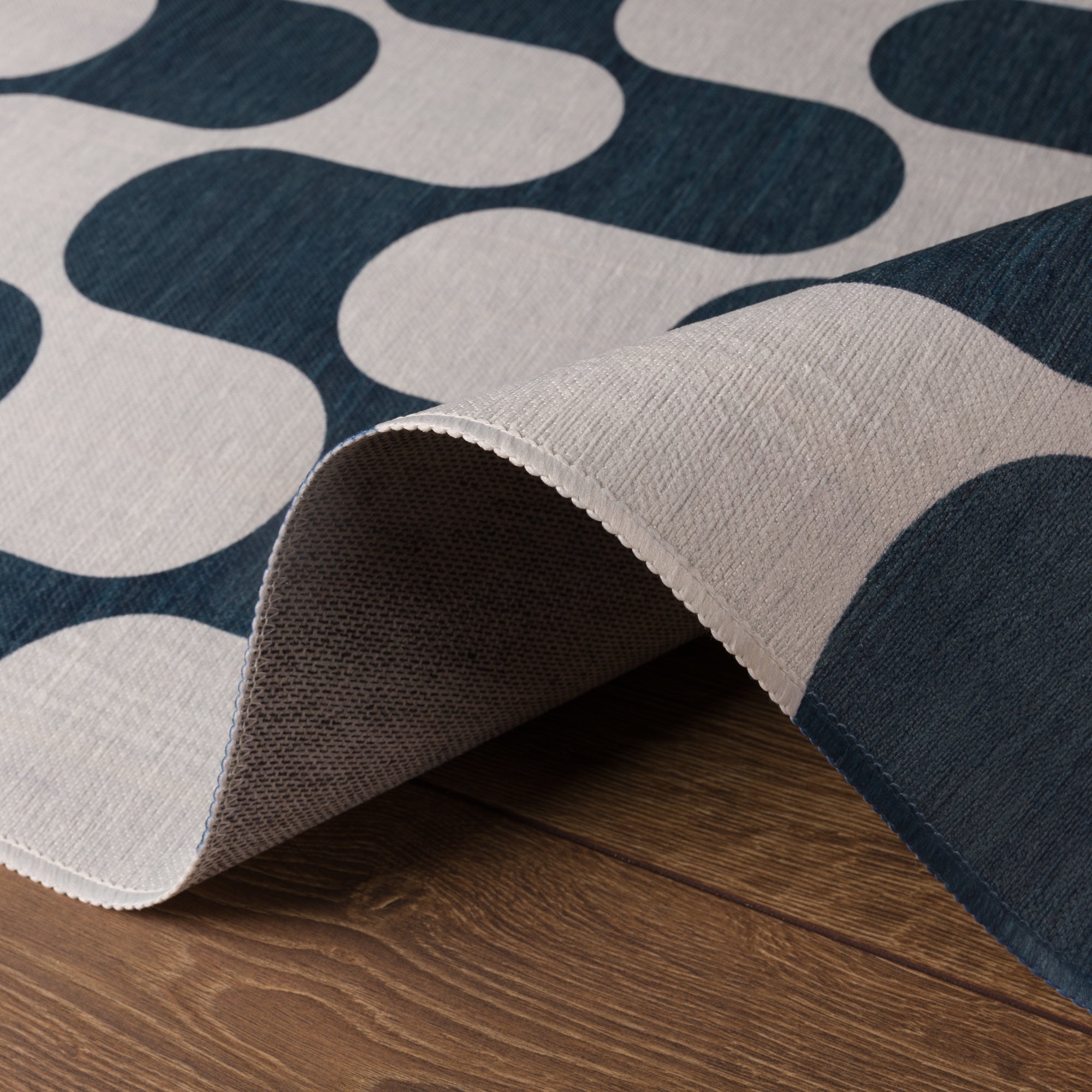 Pixie Wavy Geometric Rug