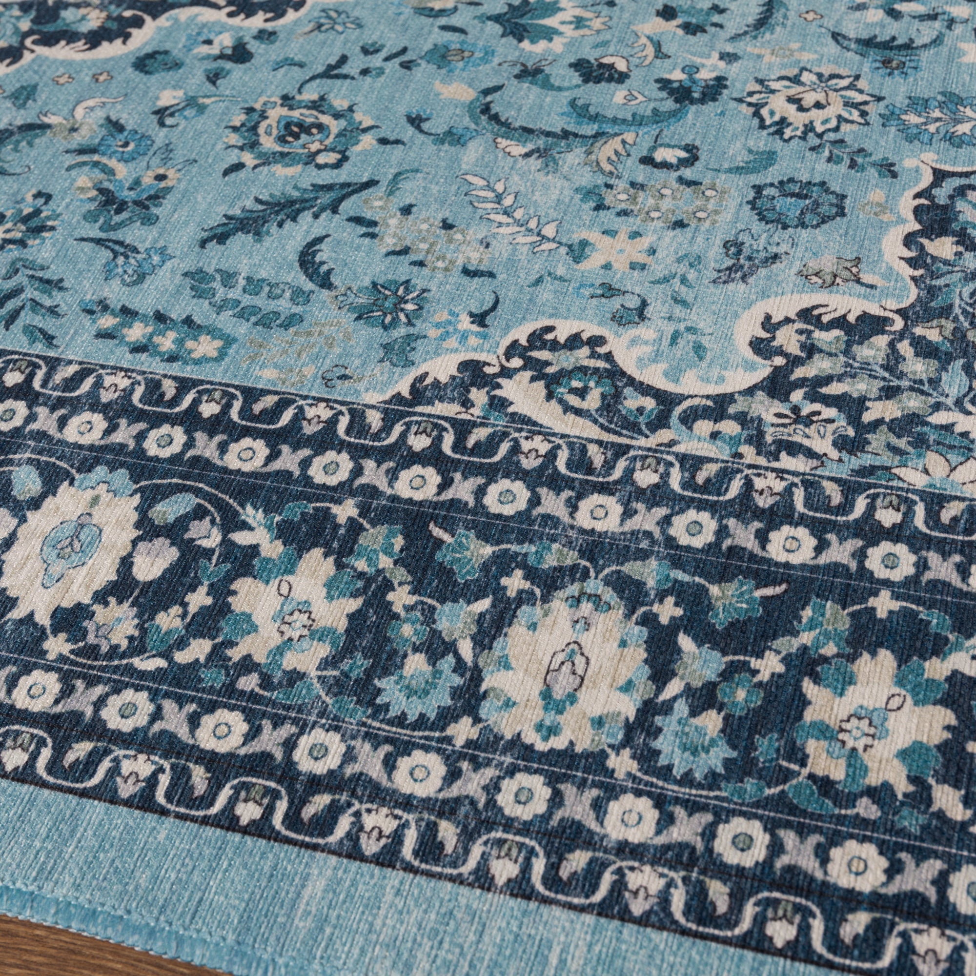 Valeria Vintage Ornamental Rug