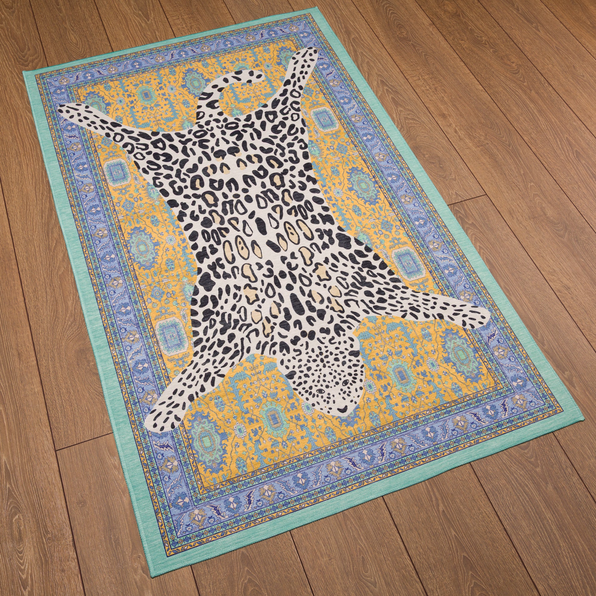 Zev Teppich mit Leopardenmotiv